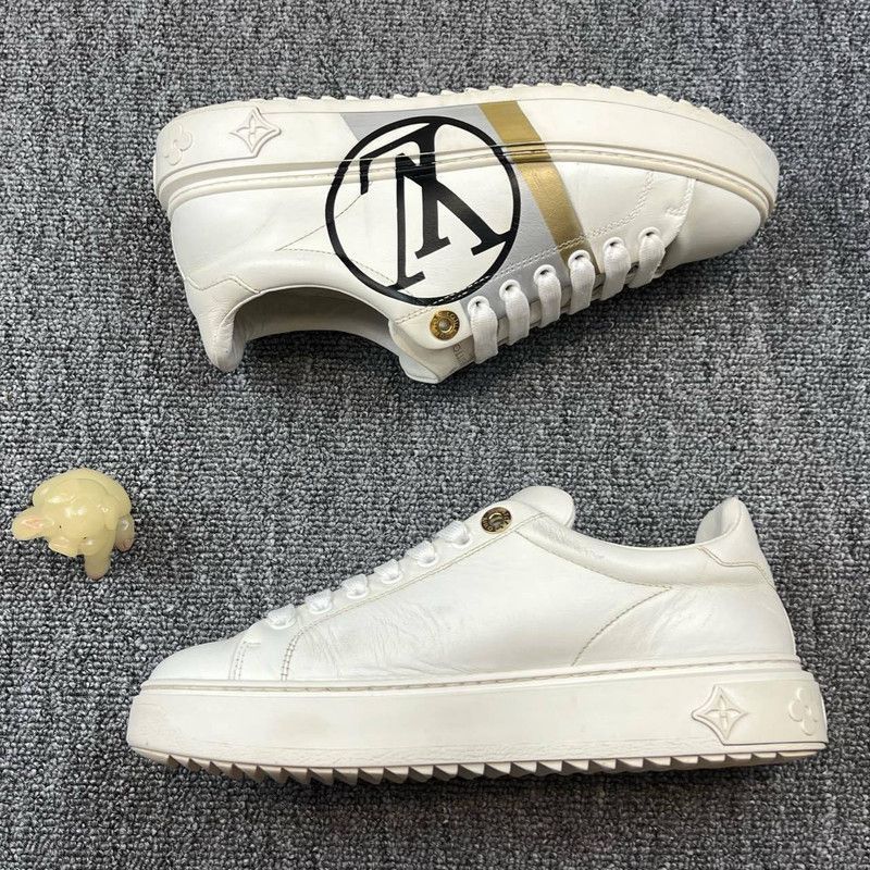 Louis Vuitton Louis Vuitton Classic Logo Round Toe Sneakers - Size US 6.5 / EU 39-40 - 4 Thumbnail