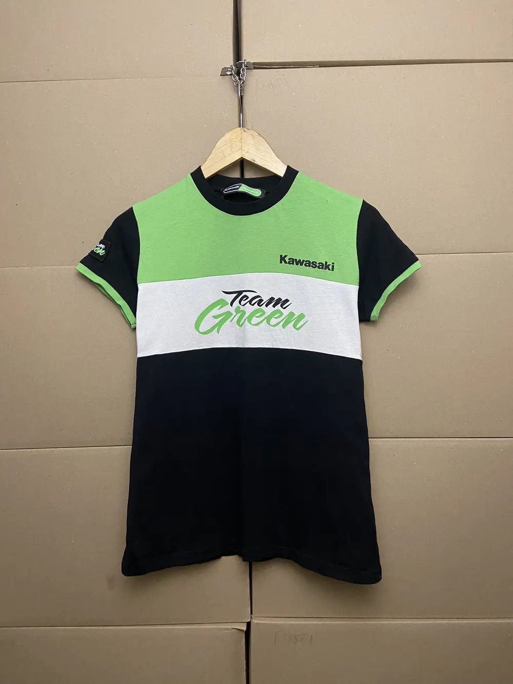 Vintage VINTAGE KAWASAKI RACING TEE T SHIRT GREEN TEAM Y2K MOTO BIKE Size US S / EU 44-46 / 1 - 1 Thumbnail