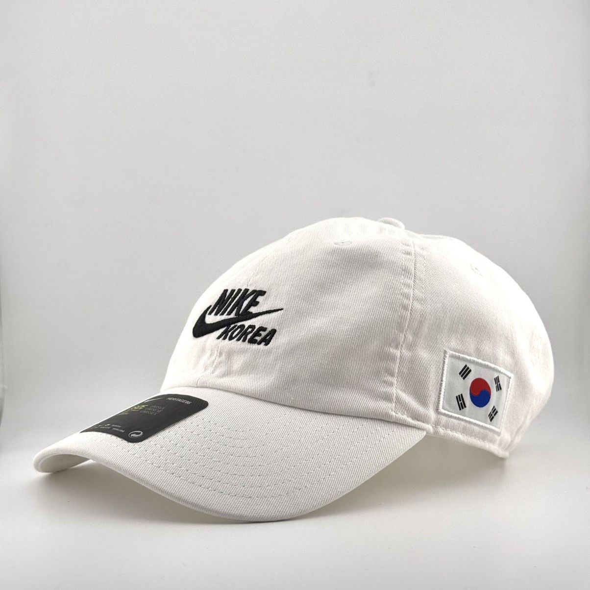 Nike Nike Korea Limited Edition Winwin Sports Seoul Gangnam Hat Size ONE SIZE - 2 Thumbnail