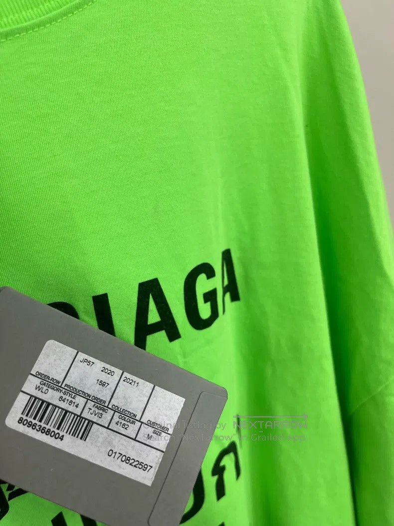 Balenciaga Balenciaga Green t-shirt with seven languages print logo Size US M / EU 48-50 / 2 - 3 Thumbnail