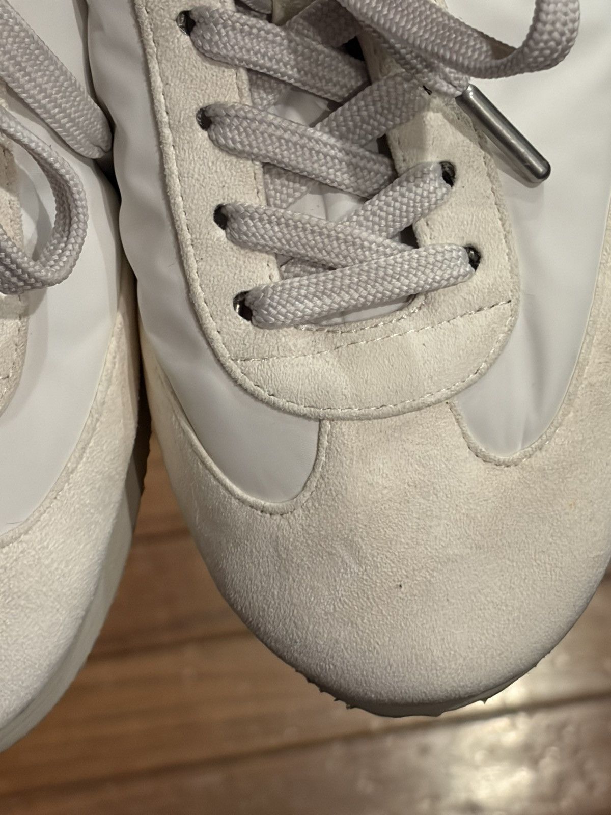 Polo Ralph Lauren Polo Ralph Lauren The Suede Pony Ballerina Sneaker Size US 7 / IT 37 - 16 Thumbnail
