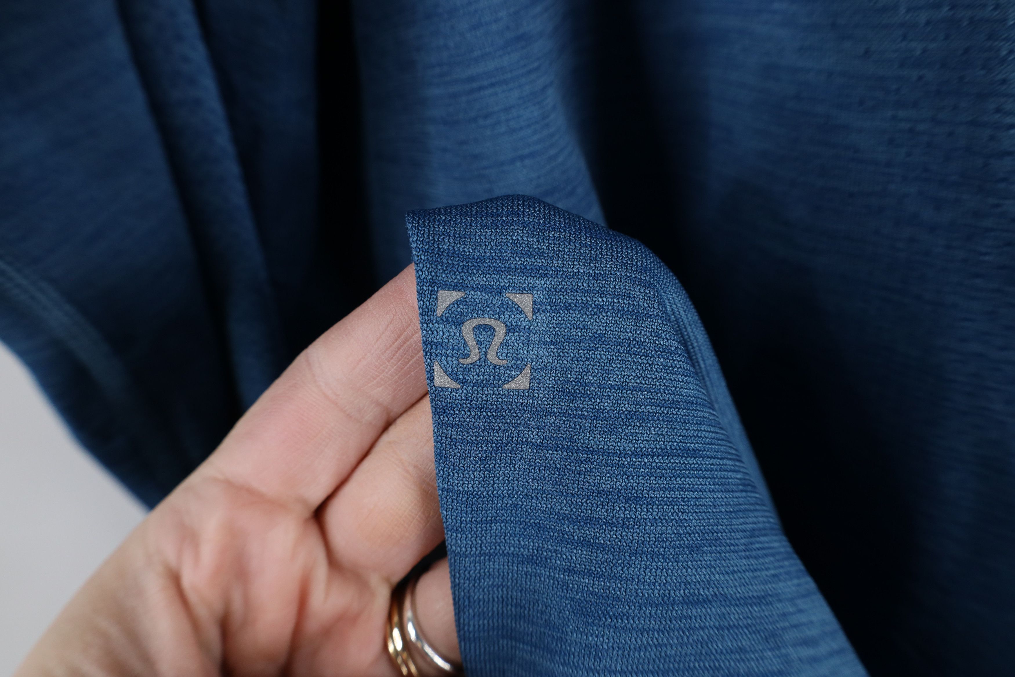 Lululemon × Vintage Lululemon Tech Running Jogging Yoga Long Sleeve T-Shirt Blue Size US XL / EU 56 / 4 - 9 Thumbnail