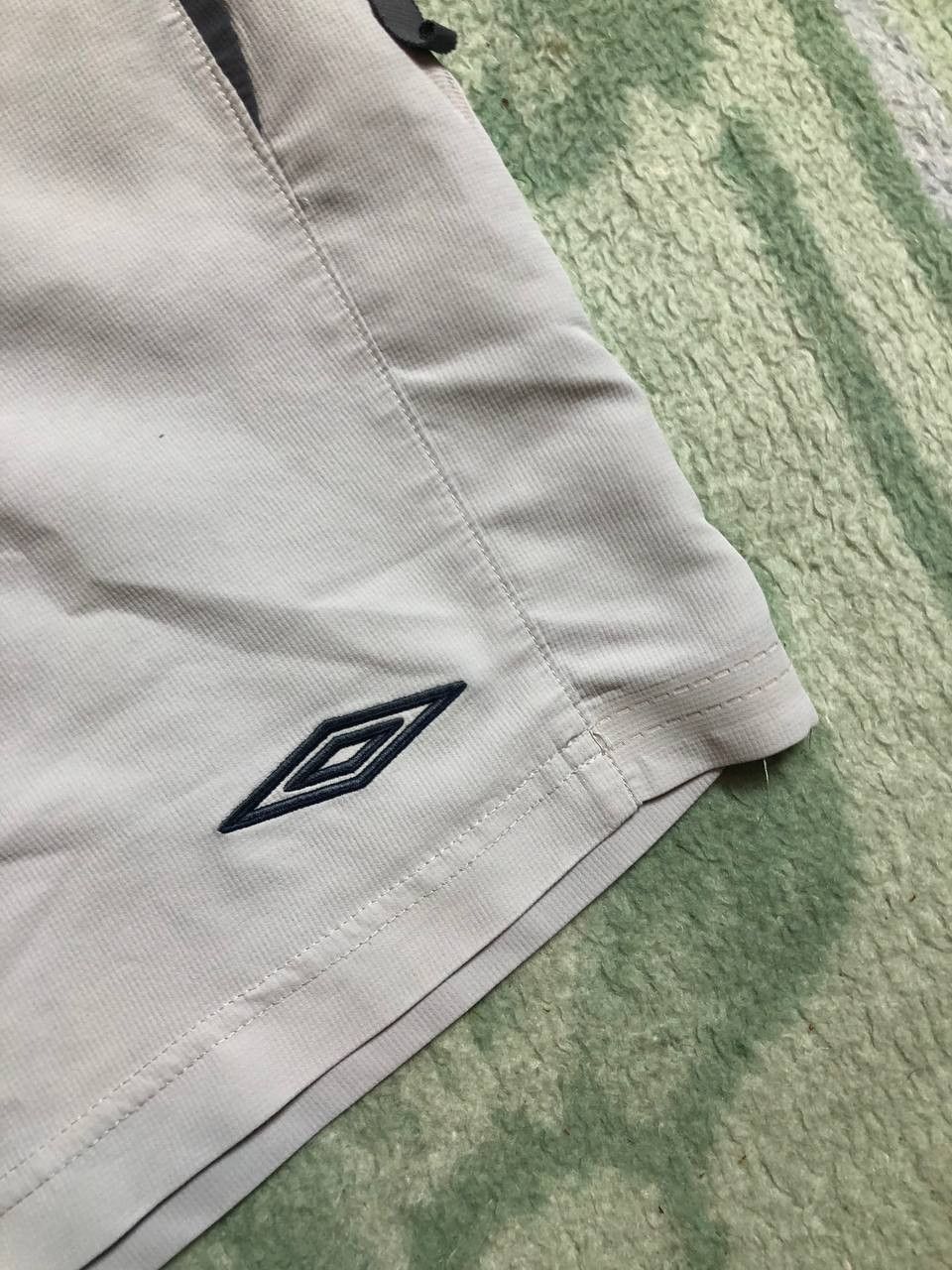 Umbro Vintage 90s Umbro shorts streetwear y2k Size US 38 / EU 54 - 3 Thumbnail