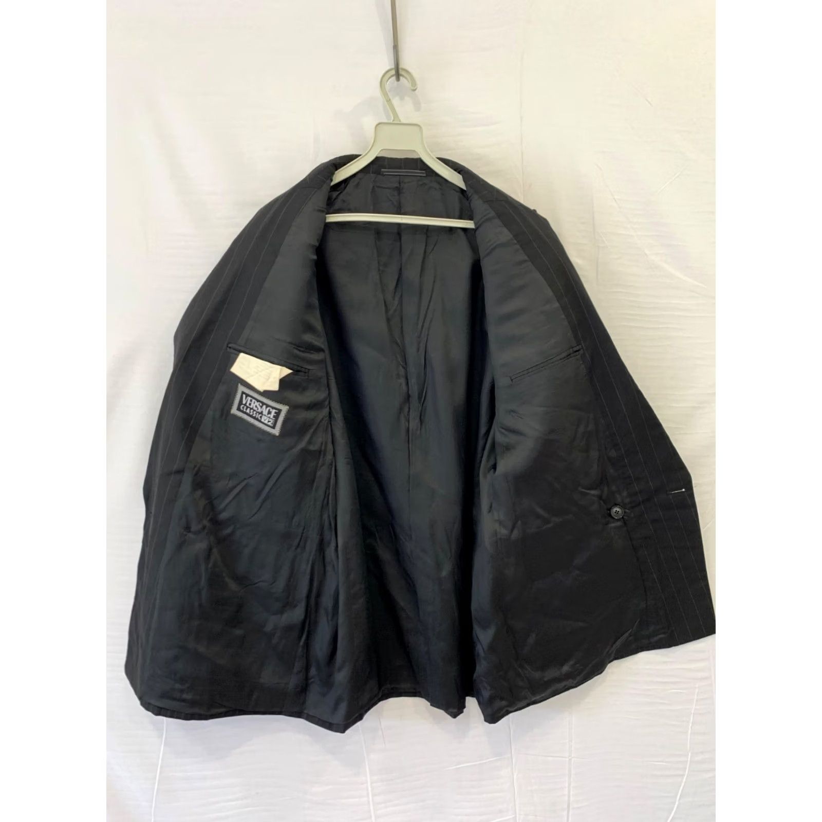 Versace VINTAGE Versace Classic V2 Pinstripe Double Breasted Blazer Jacket Mens 40R Black#151 Size 40R - 5 Thumbnail