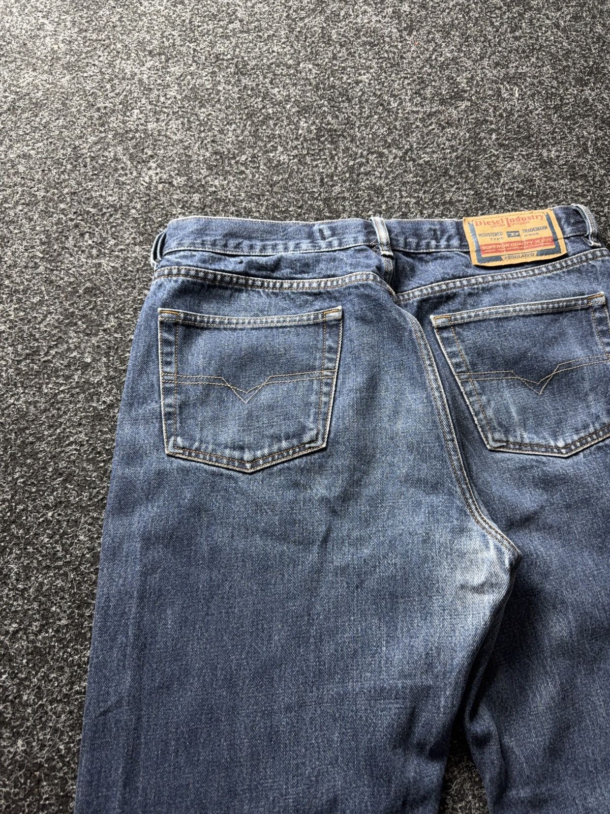 Diesel Luxury 90s Y2K Diesel Industry Made in Italy Straight Jeans Size US 36 / EU 52 - 17 Thumbnail