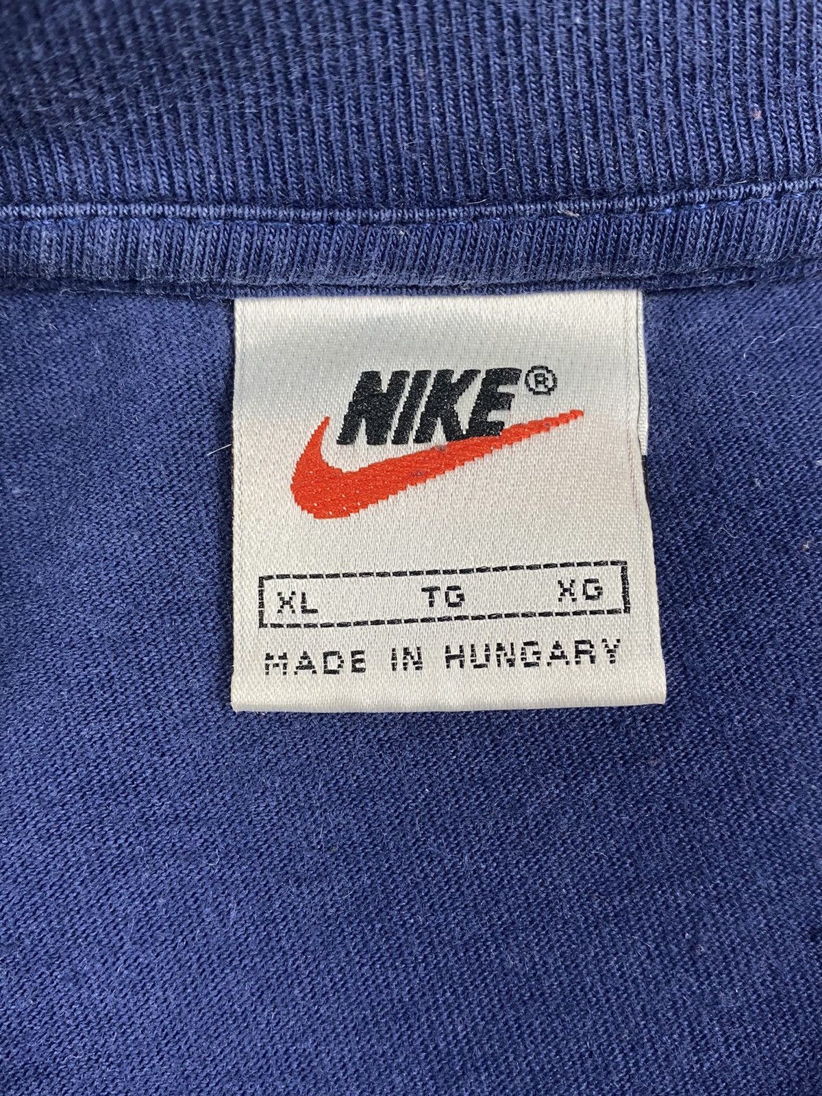Nike Vintage 90s Nike Swoosh Big Logo Retro T Shirt Blue Size XL Size US XL / EU 56 / 4 - 12 Thumbnail
