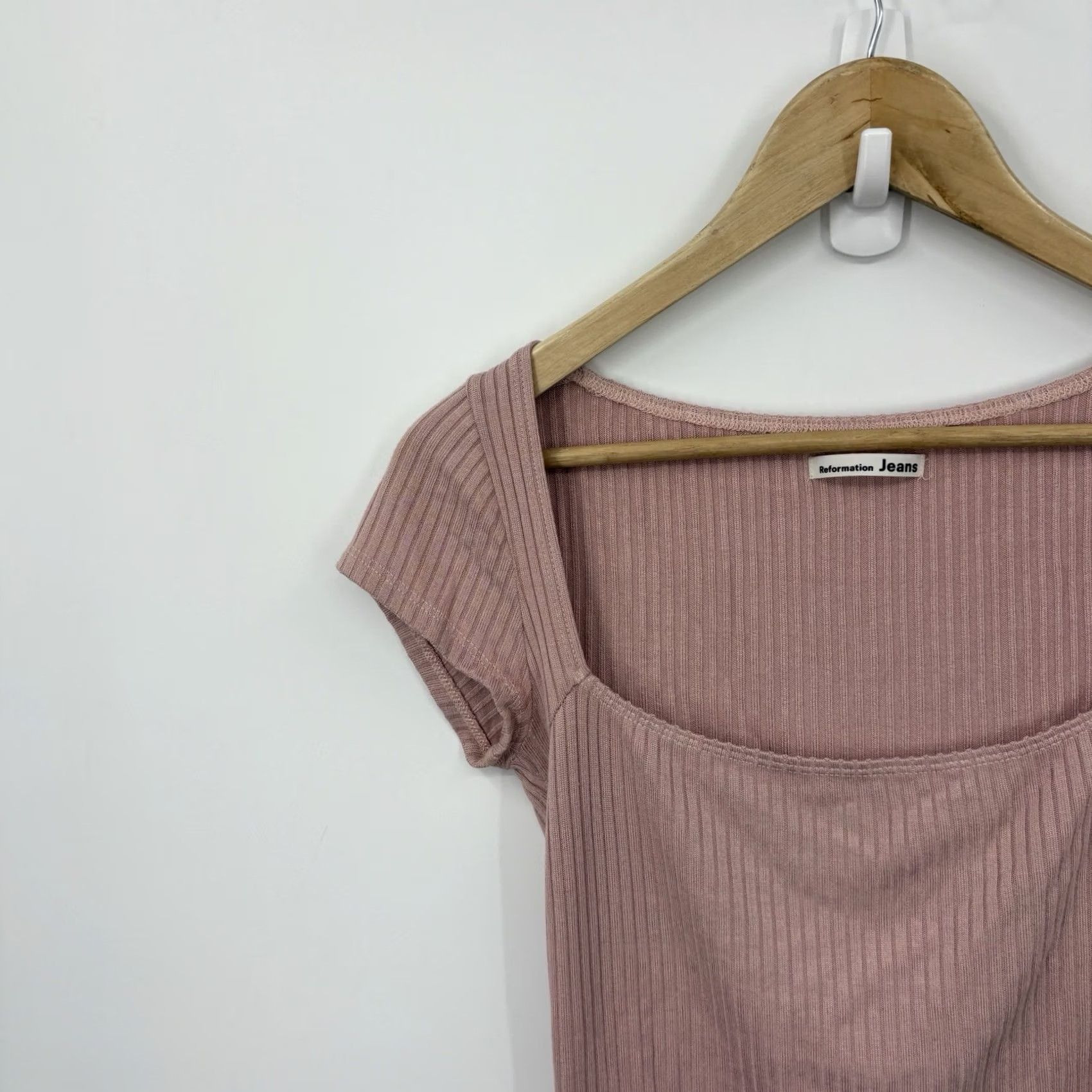 Reformation Reformation Top Small Pink Soft Crop Stretch Luxury Capsule Parisian Coquette Shirt Womens XS? Size S / US 4 / IT 40 - 3 Thumbnail