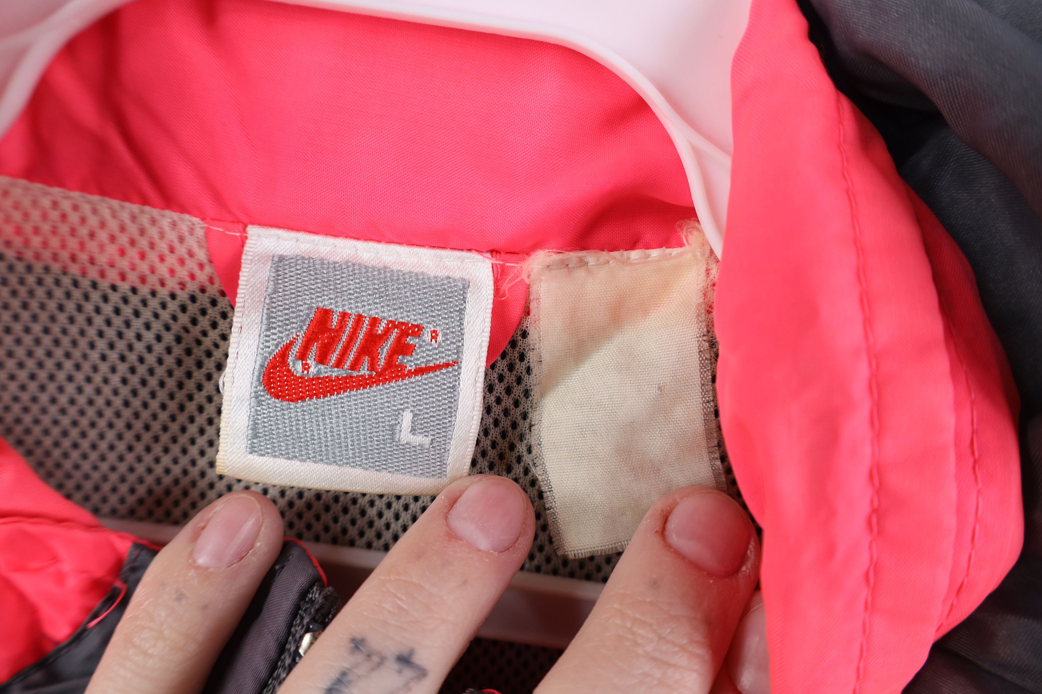 Nike Vintage 80s 90s Nike Mini Swoosh Hooded Windbreaker Jacket Size US L / EU 52-54 / 3 - 9 Thumbnail