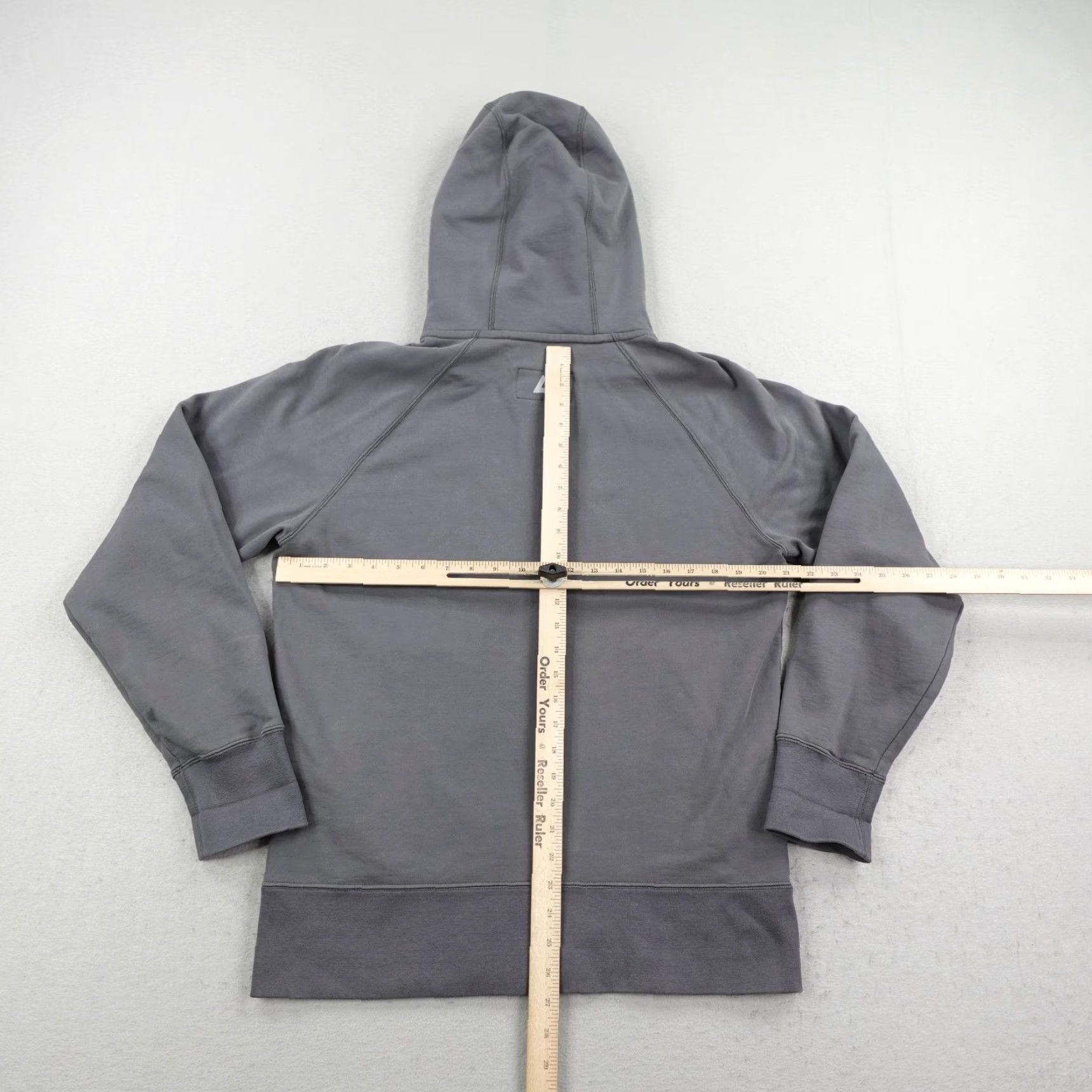 Vintage VINTAGE American Giant Hoodie Mens Medium Gray Full Zip Heavyweight Made in USA Outdoor Fleece Size US M / EU 48-50 / 2 - 5 Thumbnail
