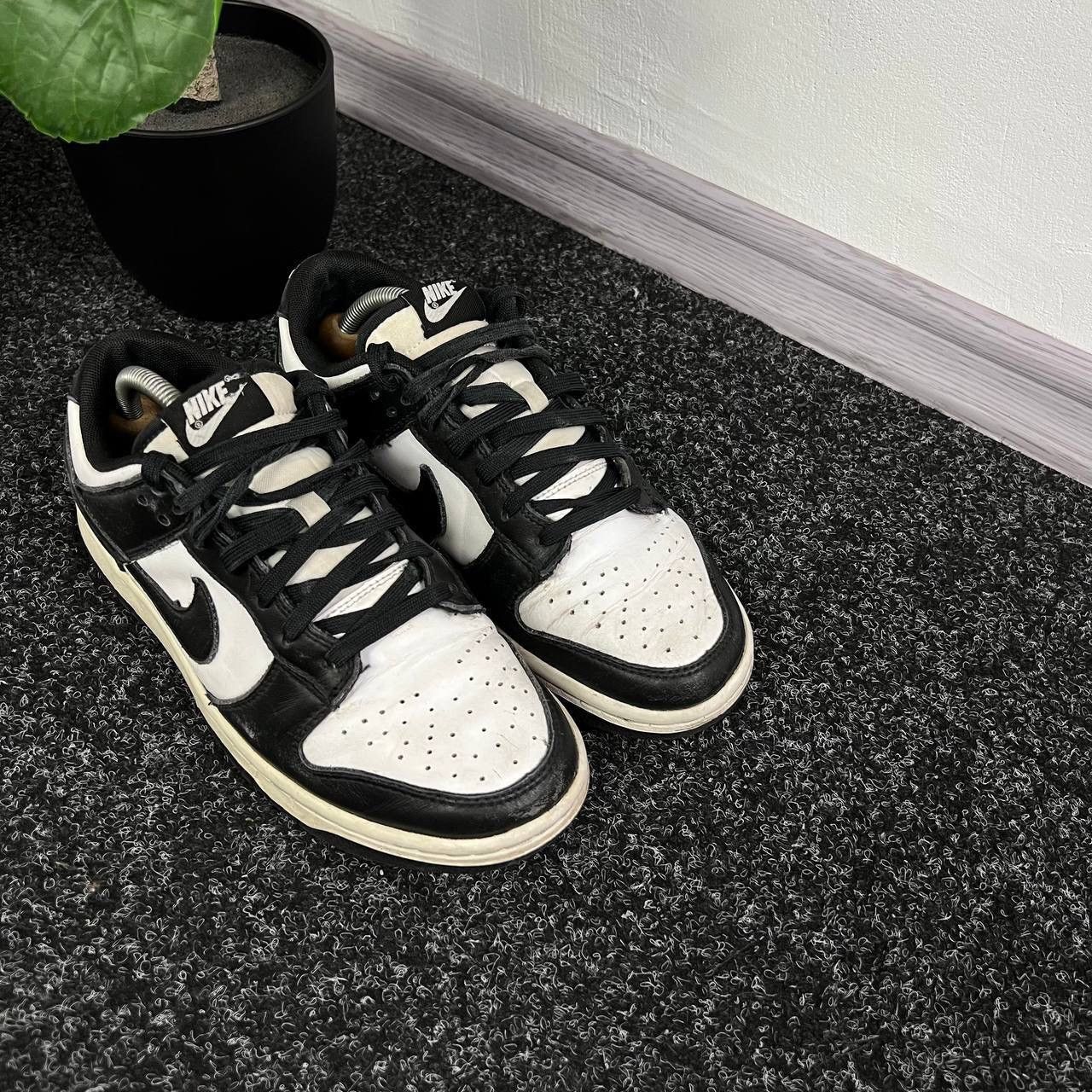 Nike Nike Dunk Low Retro Sneakers White Black Y2k Swoosh Size US 7 / EU 40 - 2 Thumbnail