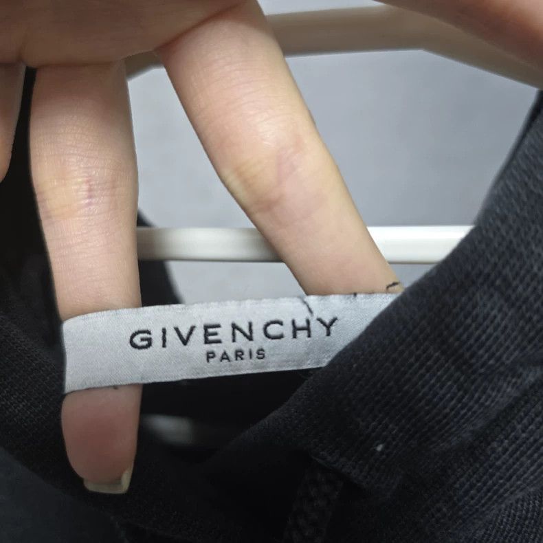 Givenchy Givenchy Classic Deer Hoodie (M Size, 99/100 New) Size US M / EU 48-50 / 2 - 2 Thumbnail