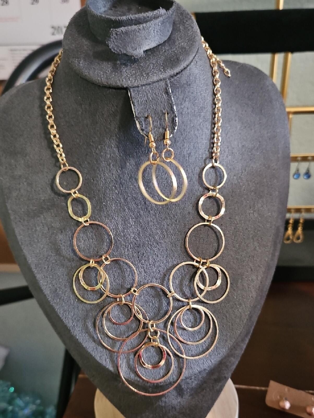 Other Circle Necklace and Earrings Set Size ONE SIZE - 1 Thumbnail
