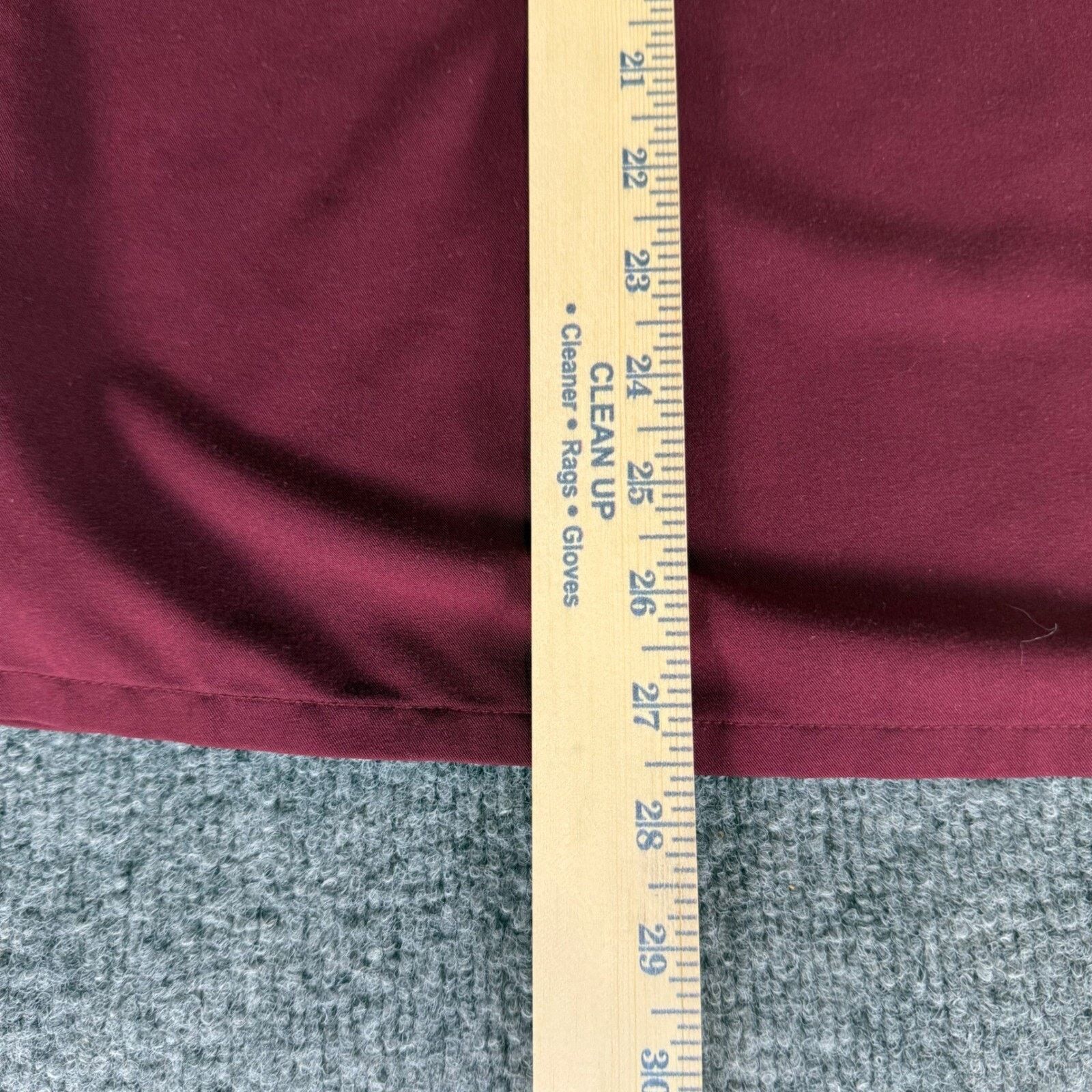 Other FIGS Catarina Scrub Top Womens XL Burgundy V-Neck Medical Size XL / US 12-14 / IT 48-50 - 7 Thumbnail