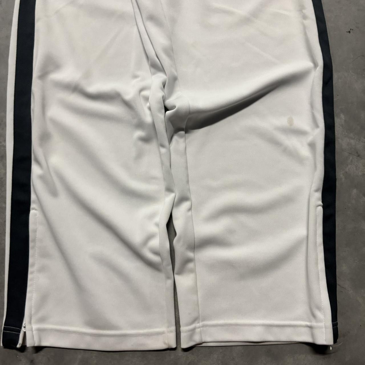 Japanese Brand × Vintage Crazy Vintage Y2K/2000s Baggy White Striped Skater Streetwear Track Pants! Size US 32 / EU 48 - 4 Thumbnail