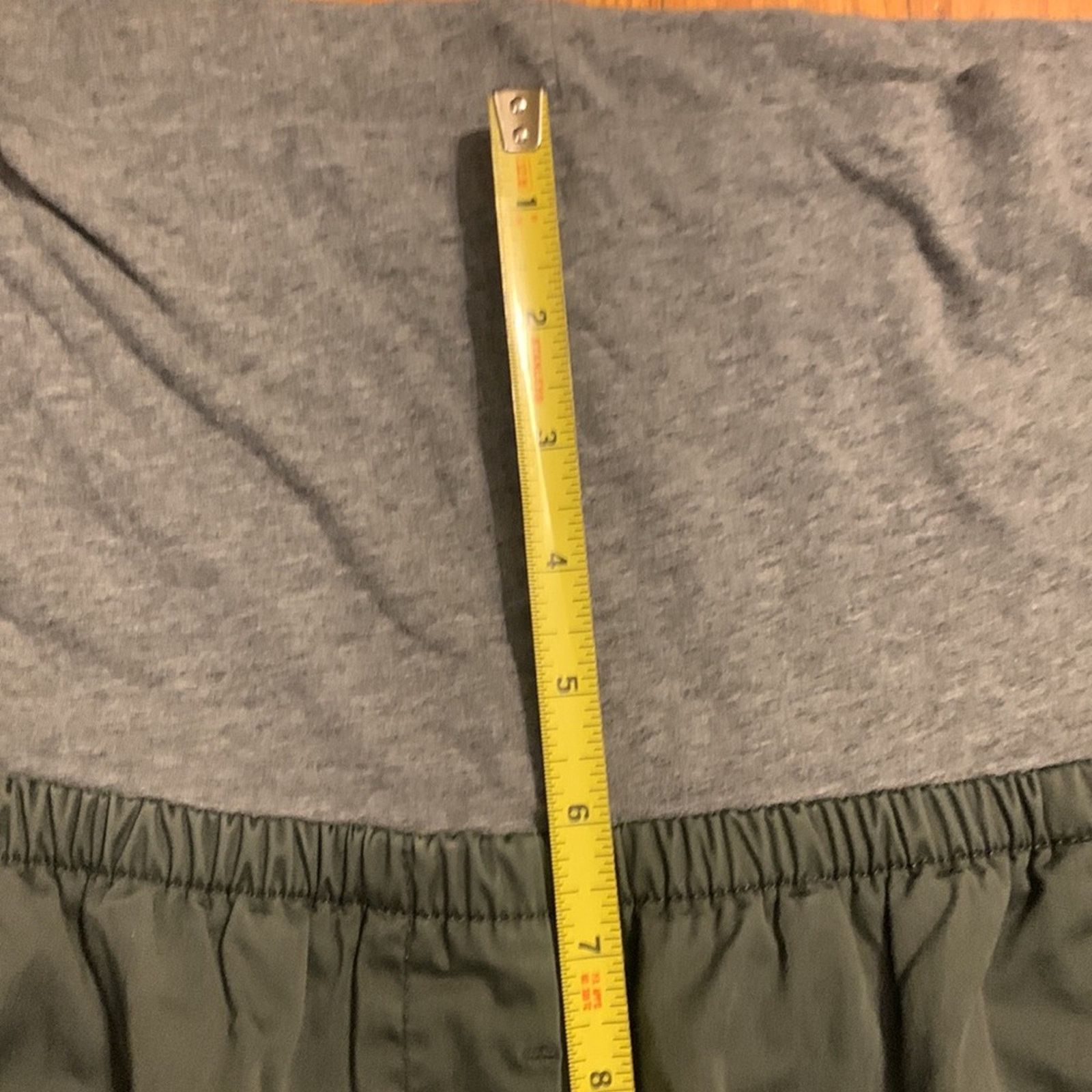 DKNY Pure DKNY maternity olive capri pants Size 32" / US 10 / IT 46 - 11 Thumbnail