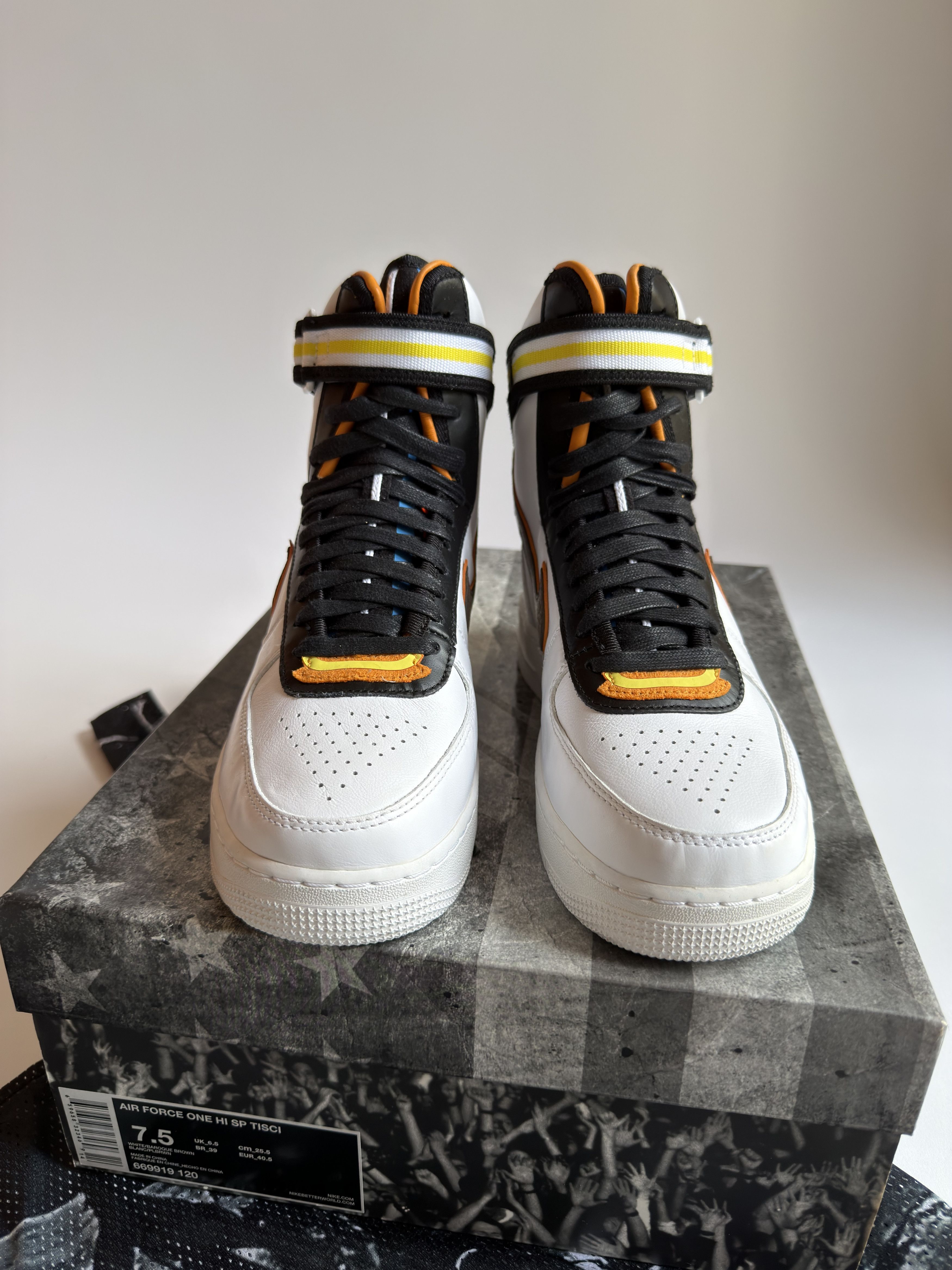 Nike × Riccardo Tisci Nike Air Force 1 x Riccardo Tisci Hi White Size US 7.5 / EU 40-41 - 4 Thumbnail