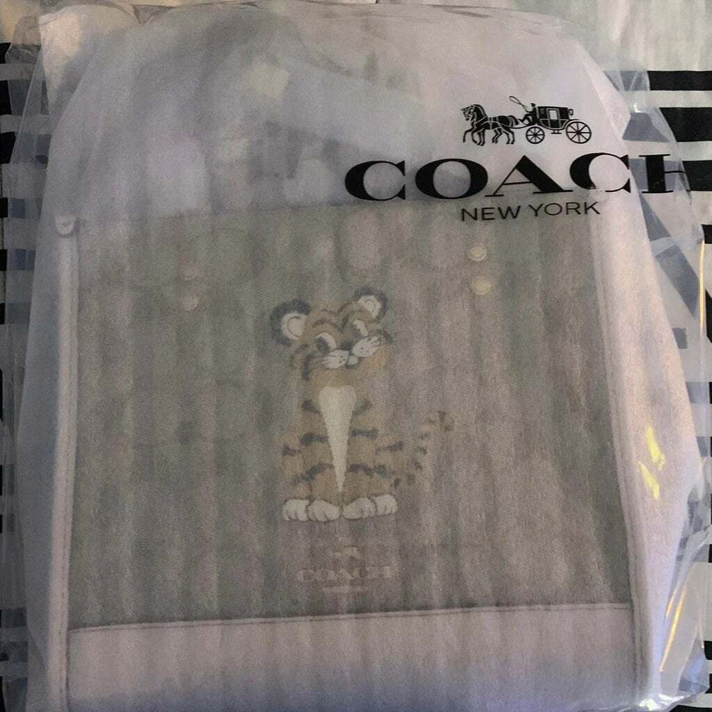 Coach Dempsey Tote Bag 22 In Signature Canvas With Tiger C7001 Size ONE SIZE - 6 Thumbnail