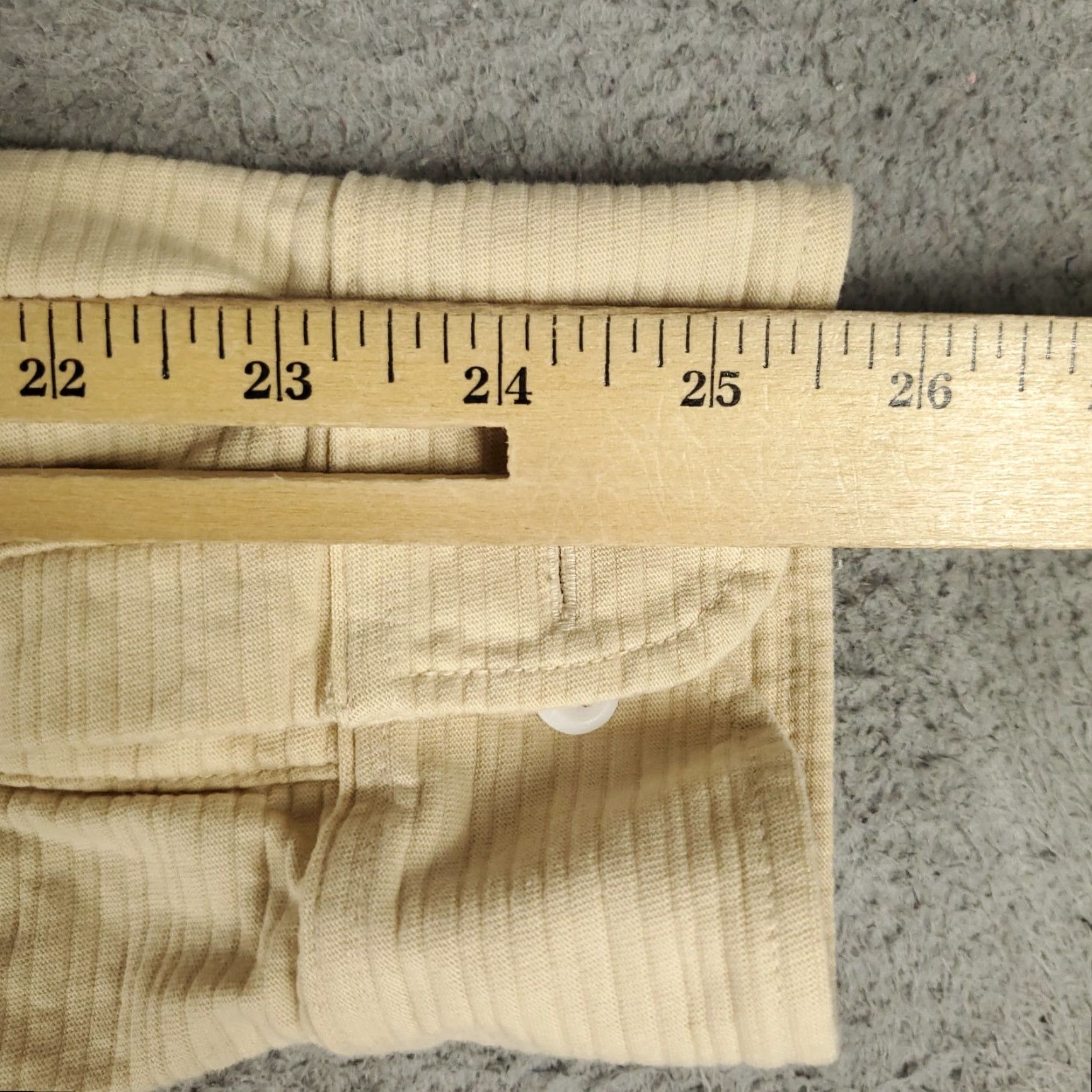 UNTUCKit UNTUCKit Shirt Mens XL Ivory Thick Fabric Button-Up Long Sleeve Casual Formal Workwear Size US XL / EU 56 / 4 - 7 Thumbnail