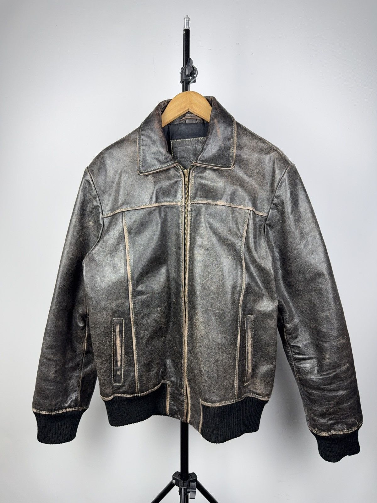 Vintage Vintage 90s Avant Garde Leather Biker MOTO Faded Jacket Size US XL / EU 56 / 4 - 1 Thumbnail