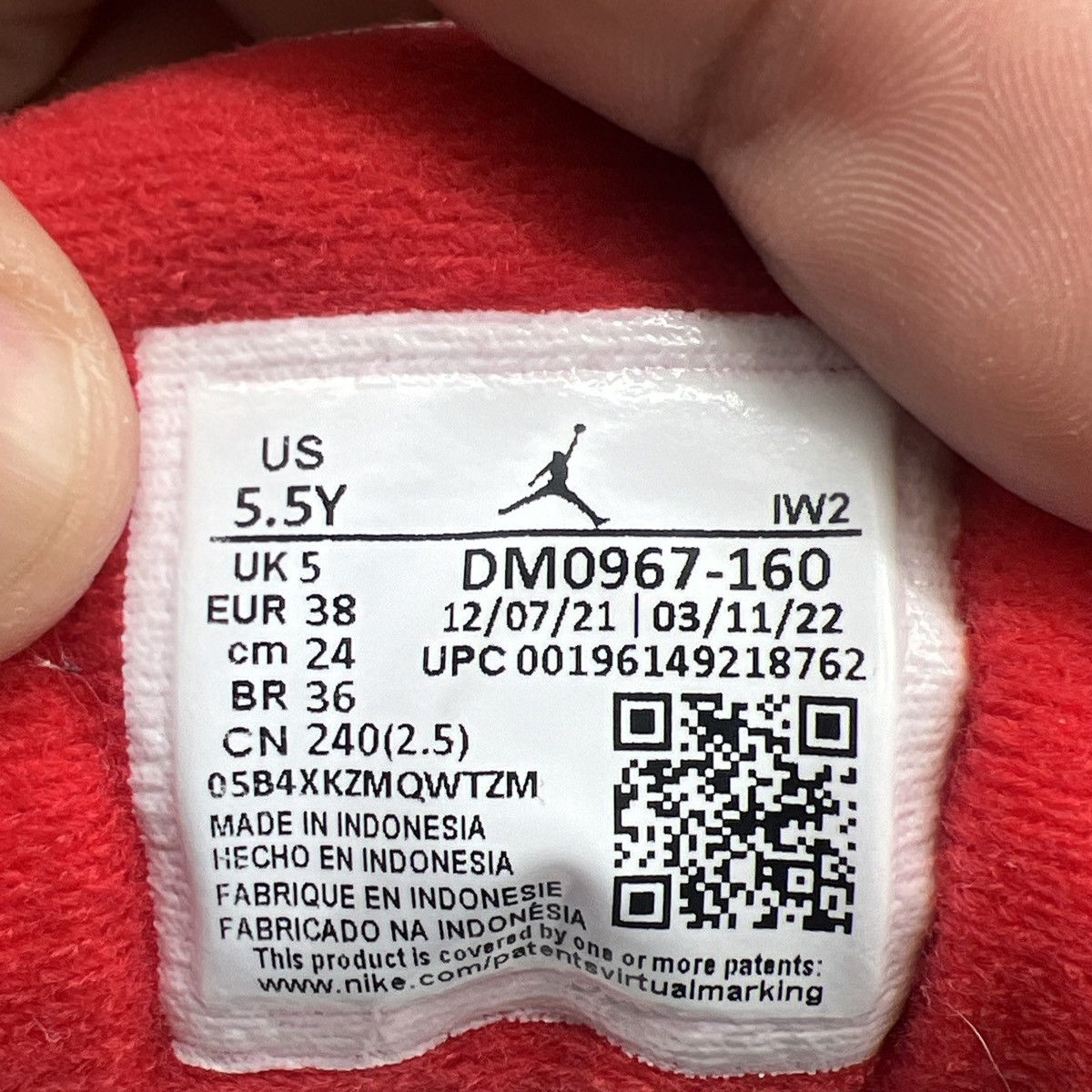 Jordan Brand Air Jordan 3 fire red Size US 5.5 / EU 38 - 9 Thumbnail