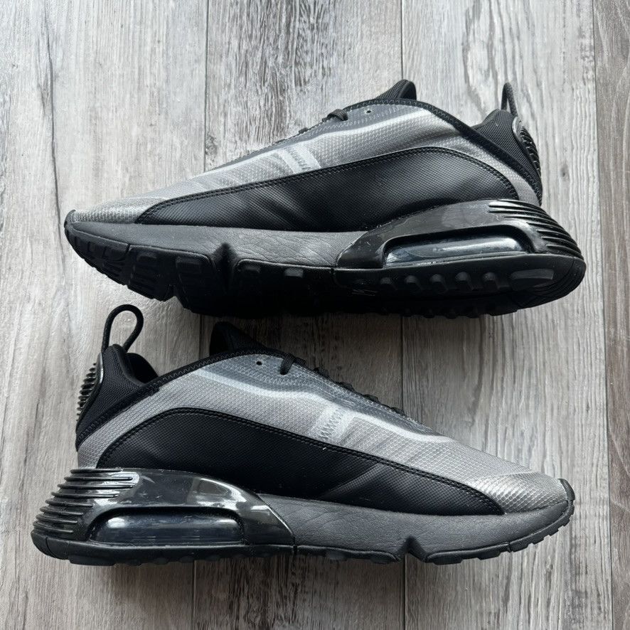 Nike NIKE • Air Max 2090 "Black Wolf Grey" (13M) Size US 13 / EU 46 - 3 Thumbnail