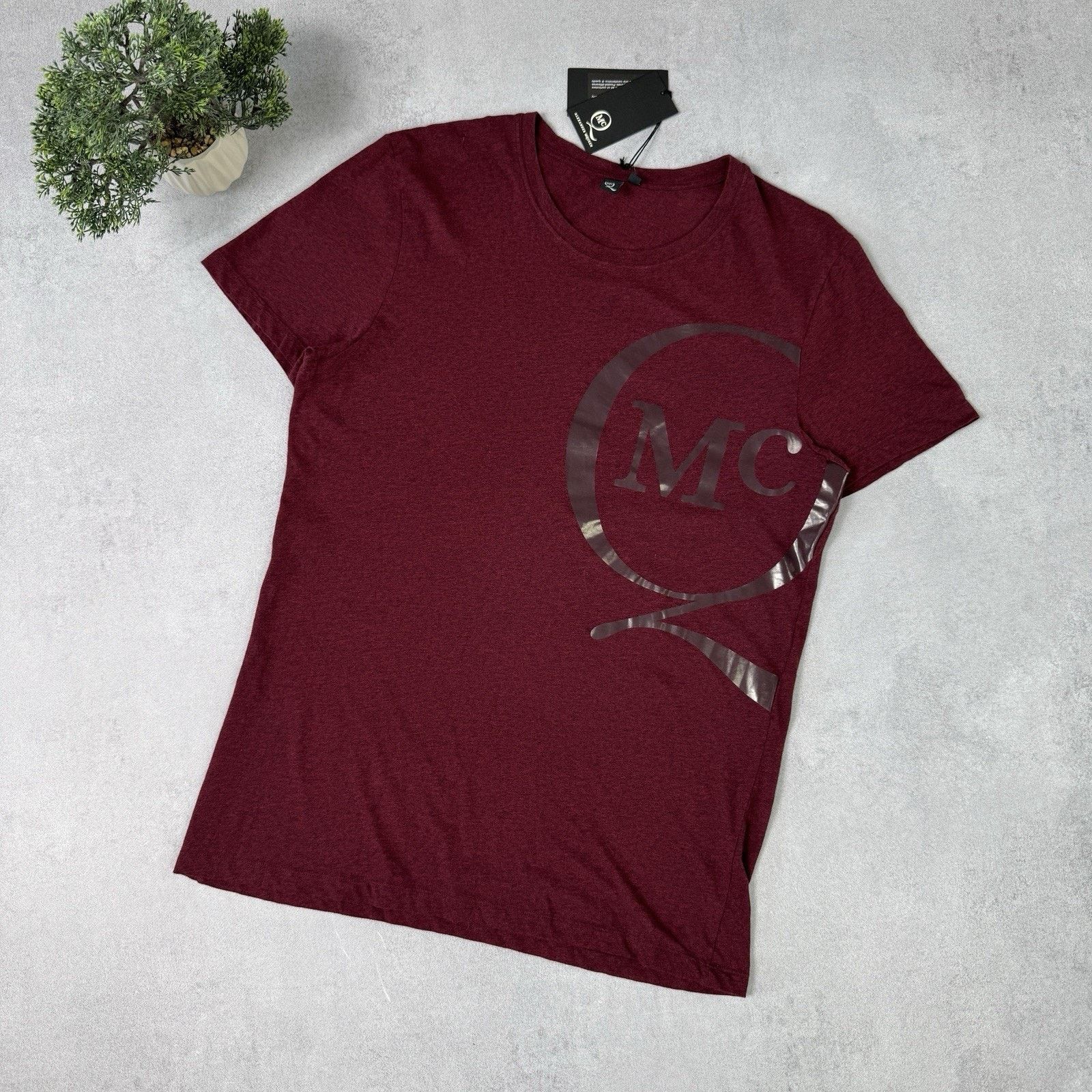 Alexander McQueen Alexandr Mcqueen MCQ Men T Shirt Size L Red Size US L / EU 52-54 / 3 - 1 Thumbnail