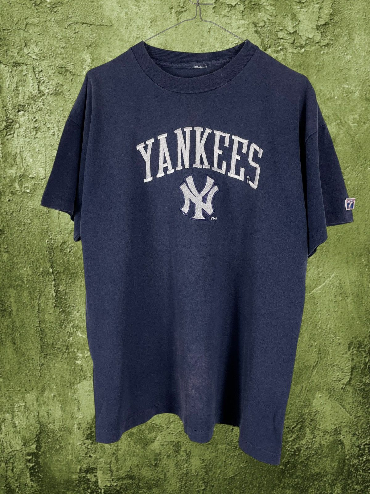 Majestic Vintage Majestic New York Yankees Embroidered T-Shirt 90s Size US M / EU 48-50 / 2 - 1 Thumbnail