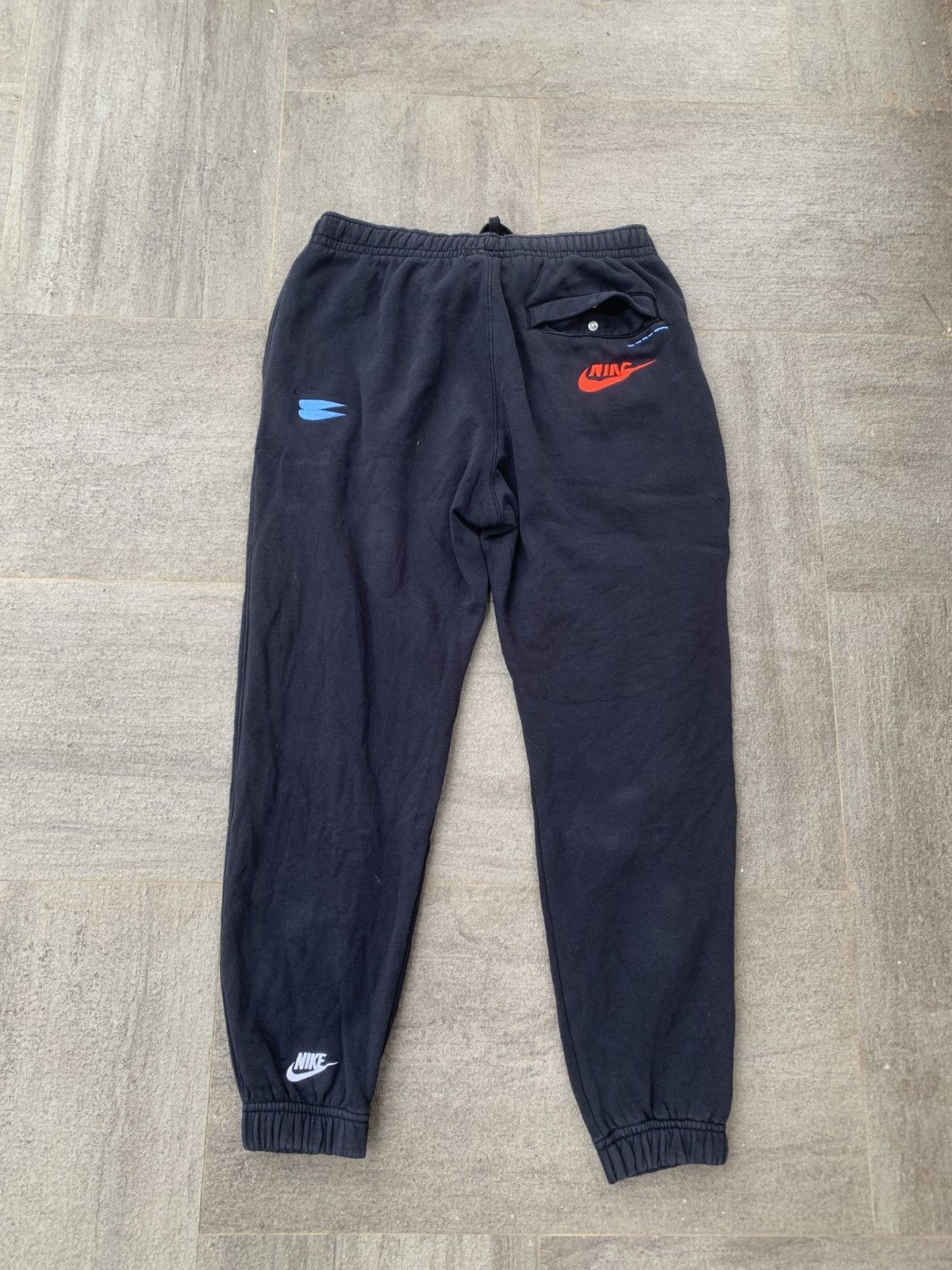 Nike Nike Sweatpants Size US 30 / EU 46 - 2 Thumbnail
