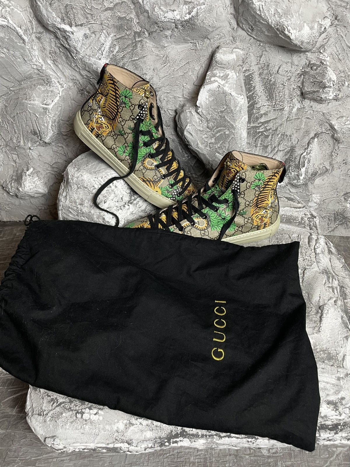Gucci Gucci GG Supreme Bengal Tiger Hi Top Sneakers Size 8G Size US 8 / EU 41 - 2 Thumbnail
