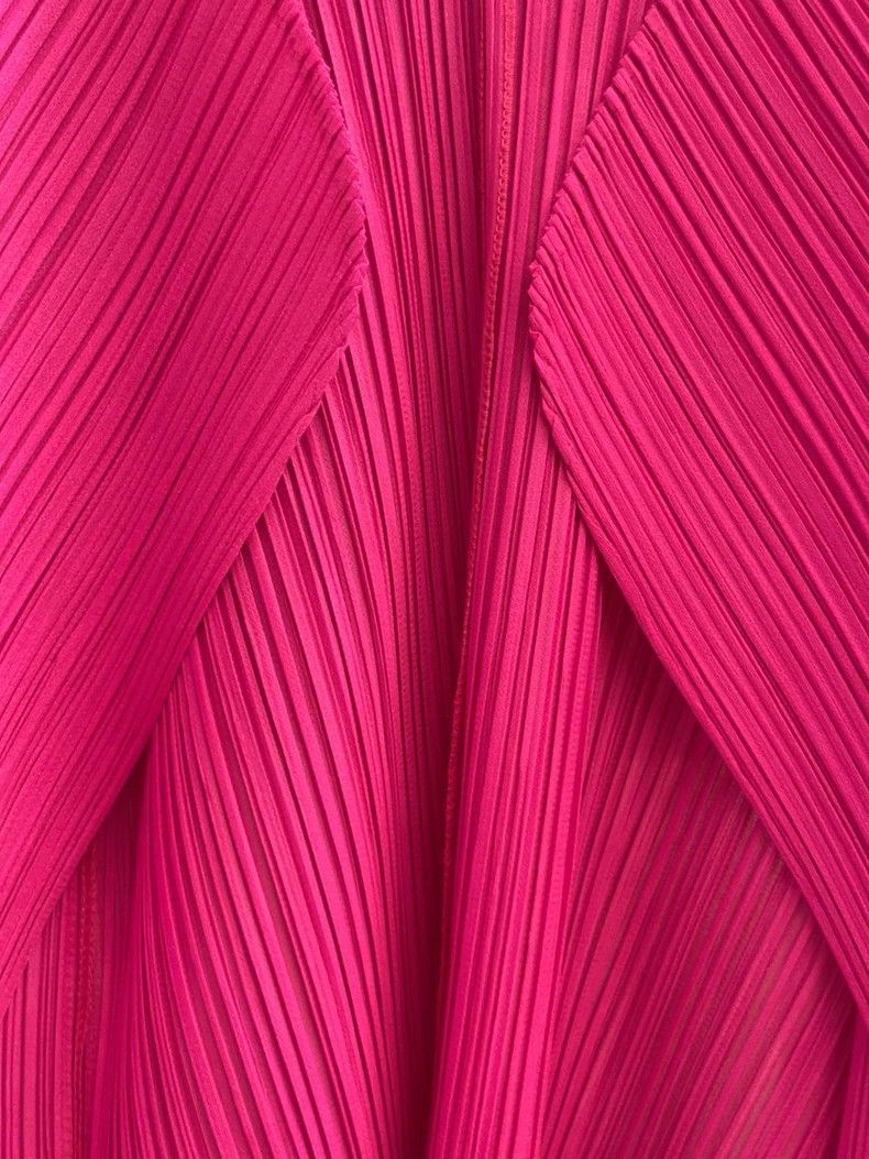 Issey Miyake Issey Miyake A peach-pink pleated round-neck front-opening Size M / US 6-8 / IT 42-44 - 8 Thumbnail