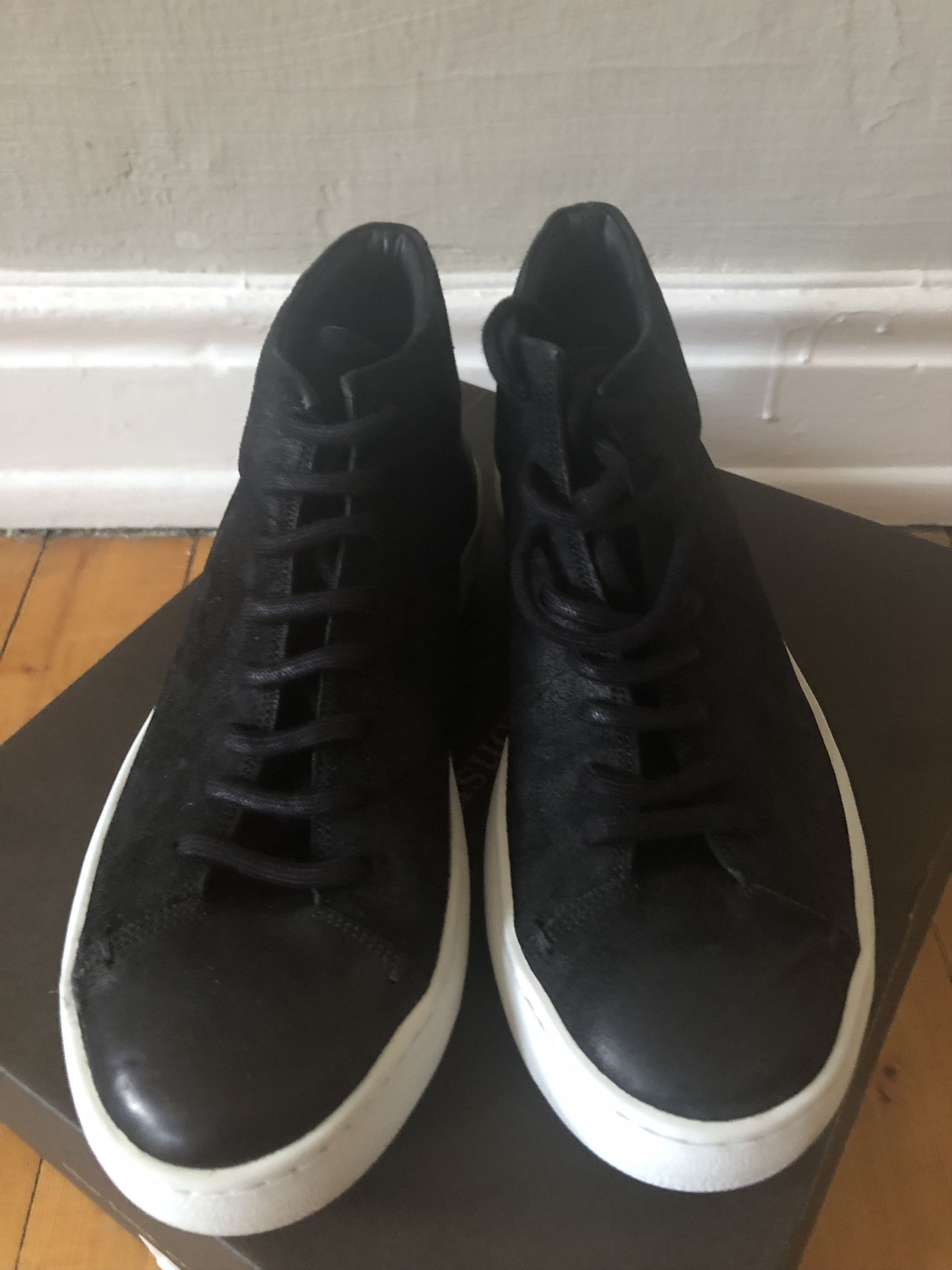 The Last Conspiracy The Last Conspiracy "RIKE" waxed suede black sneakers Size US 8 / EU 41 - 2 Thumbnail