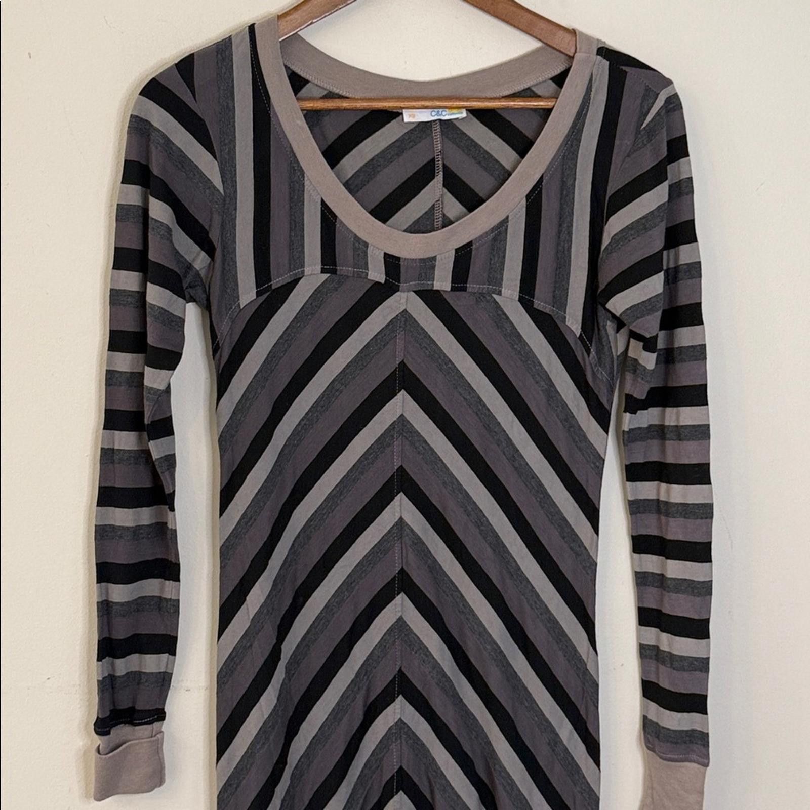 Other C&C California Chevron body con midi dress Gray SZ XS Size XS / US 0-2 / IT 36-38 - 2 Thumbnail