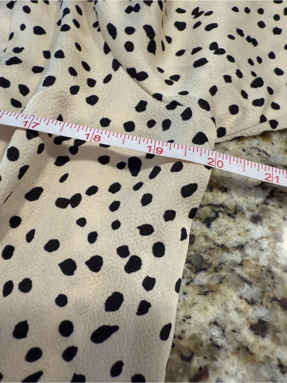 Eastland Easel cream & black polka dot top V neck rufuffles SZ LG Size L / US 10 / IT 46 - 9 Thumbnail