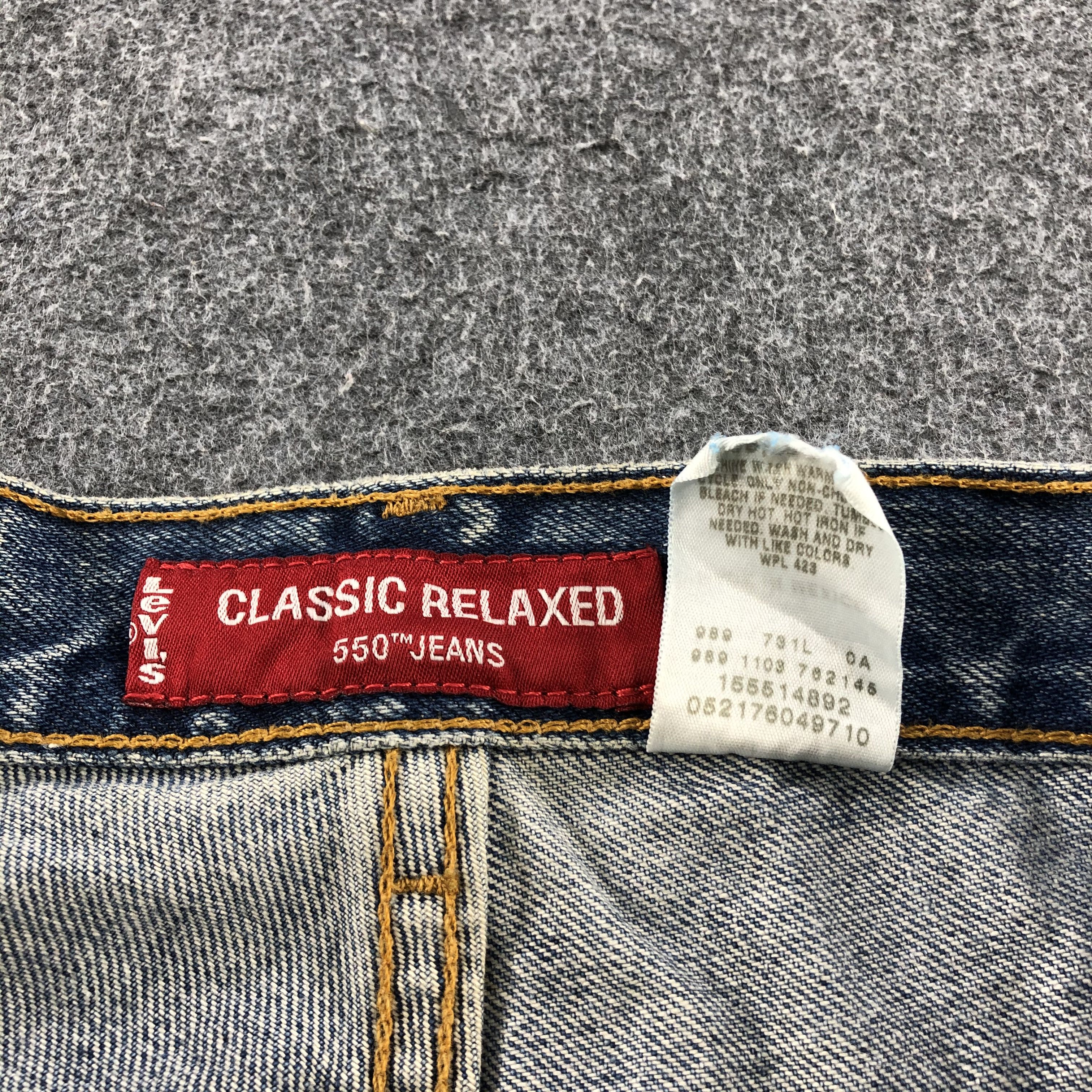 Levi's Blue Wash Vintage Levis 550 Jeans-J1170 Size US 31 - 10 Thumbnail