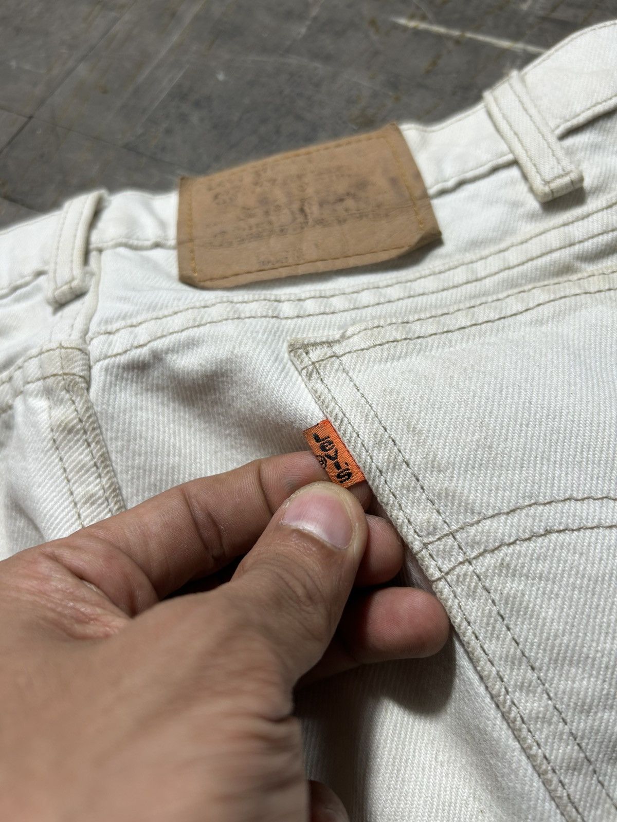 Levi's × Vintage Vintage Levi’s 550 Orange Tab Denim Jeans Size US 33 - 7 Thumbnail