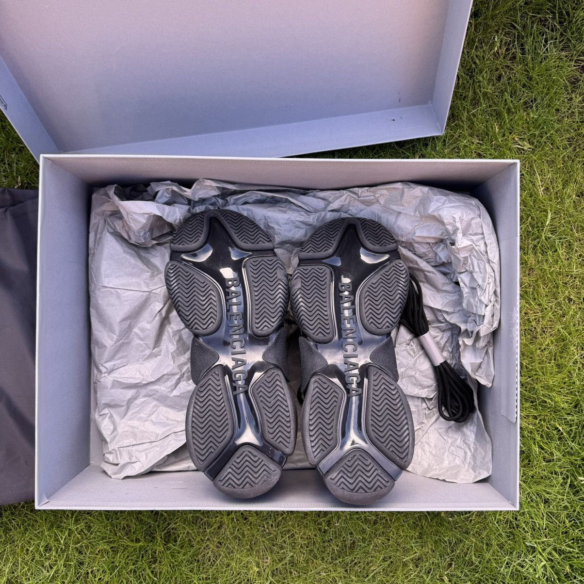 Balenciaga Balenciaga Triple S Patent Leather Black EU 42 UK 8 US 9 Size US 9 / EU 42 - 5 Thumbnail