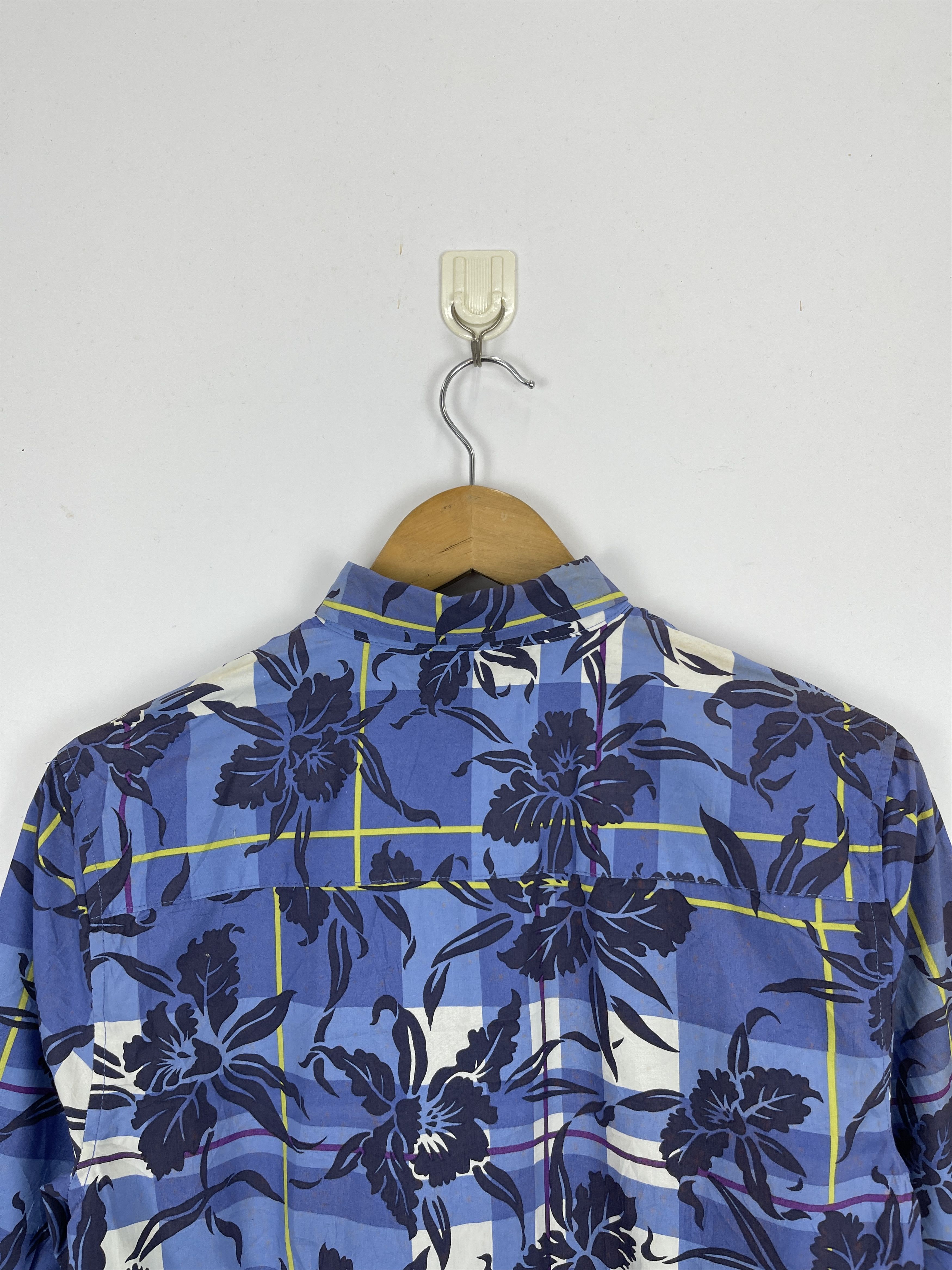 Japanese Brand × Vintage Vintage Japanese Brand Floral Design Shirt TA0410 Size US S / EU 44-46 / 1 - 4 Thumbnail