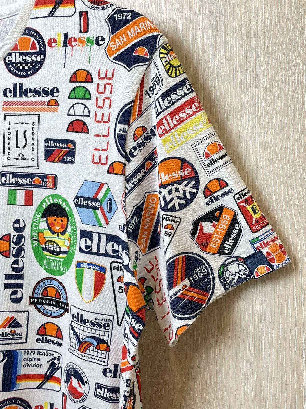 Ellesse Ellesse Over Print Logo Tshirt M Size US M / EU 48-50 / 2 - 3 Thumbnail