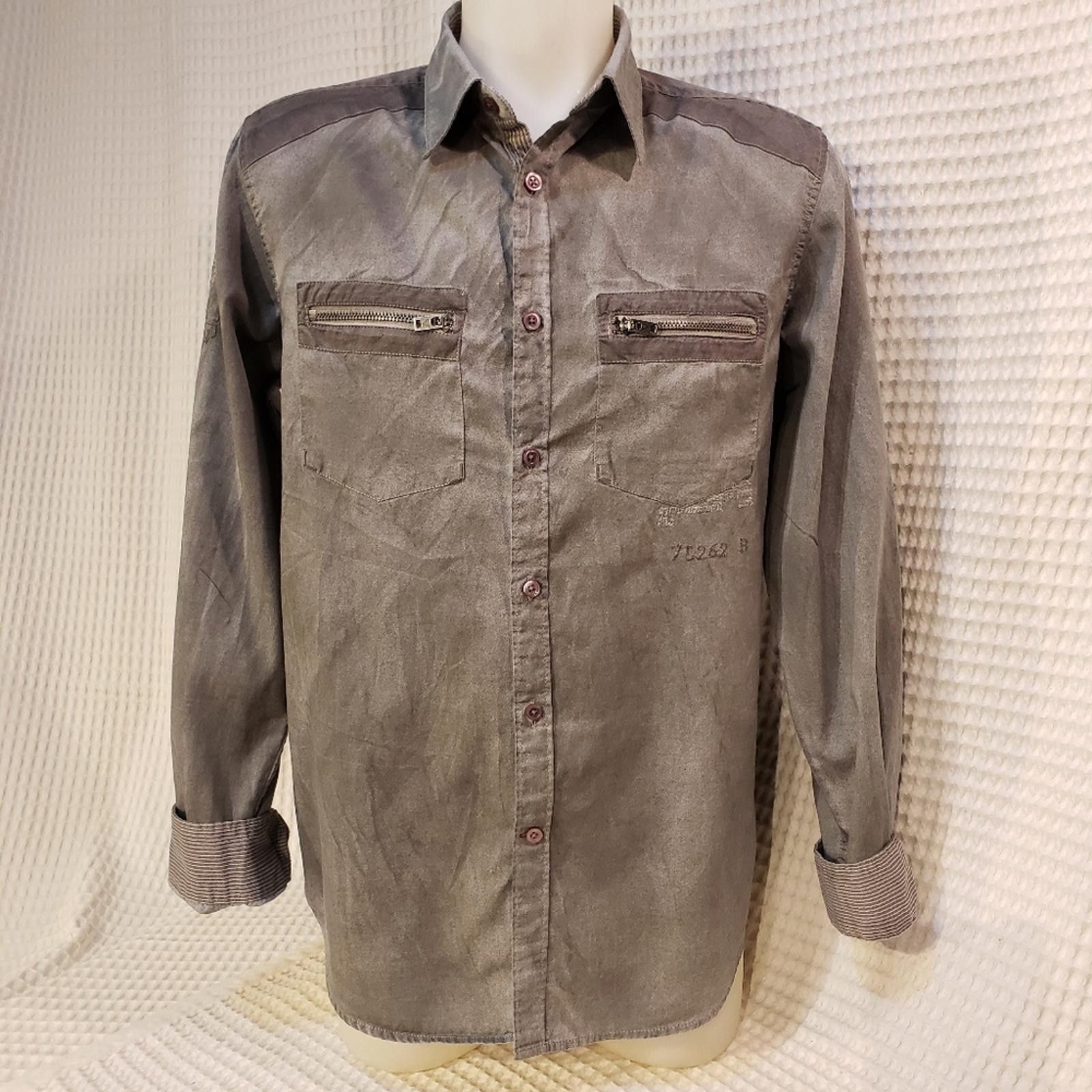 Guess GUESS Grey Embroidered Button Up Shirt Size M Size US M / EU 48-50 / 2 - 1 Thumbnail