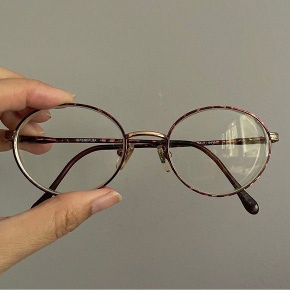 Vintage Vintage Tortoise Small Oval Glasses Frames w/ Sun Clips 🇮🇹 Size ONE SIZE - 5 Thumbnail