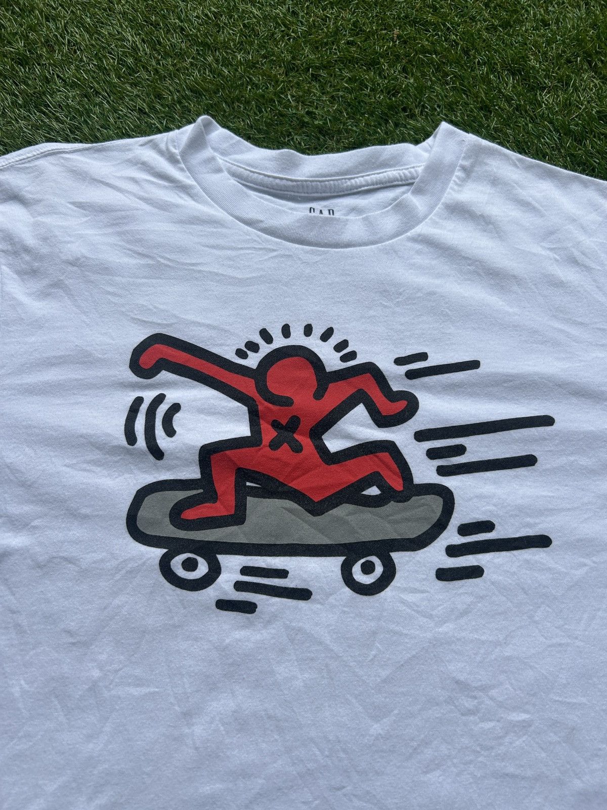 Gap Gap × Keith Haring Skateboard Graphic T-Shirt . Size US S / EU 44-46 / 1 - 2 Thumbnail