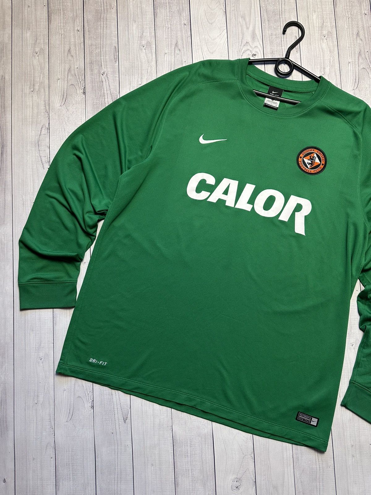 Nike × Vintage Vintage Nike Dundee United soccer jersey goalkeeper size XL Size US XL / EU 56 / 4 - 2 Thumbnail