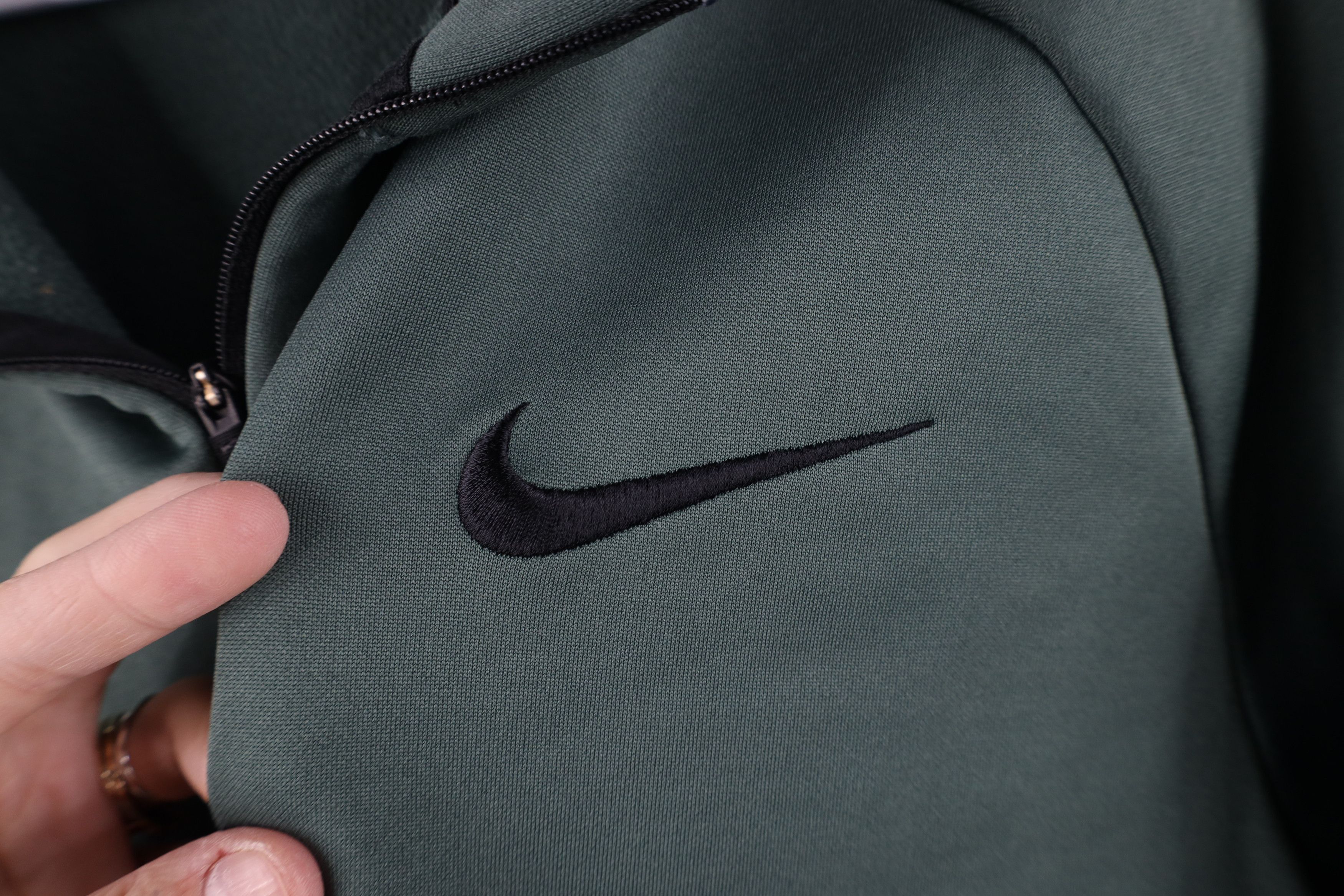 Nike Nike Scott Big Swoosh Half Zip Pullover Sweatshirt Green Size US XL / EU 56 / 4 - 4 Thumbnail
