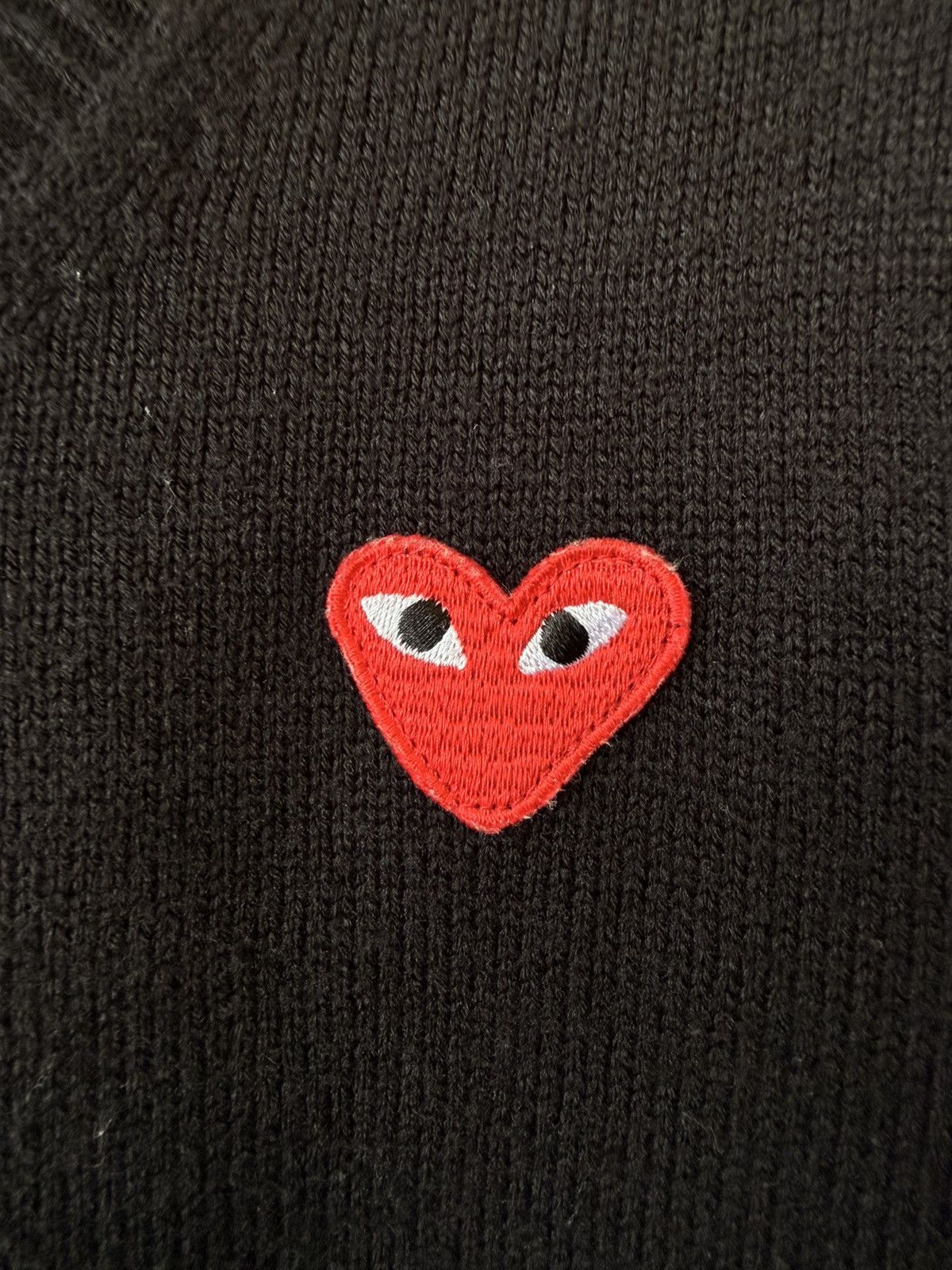 Comme des Garcons Homme Plus Comme des Garçons PLAY Black Knit V-Neck Sweater withLogo Size US S / EU 44-46 / 1 - 3 Thumbnail