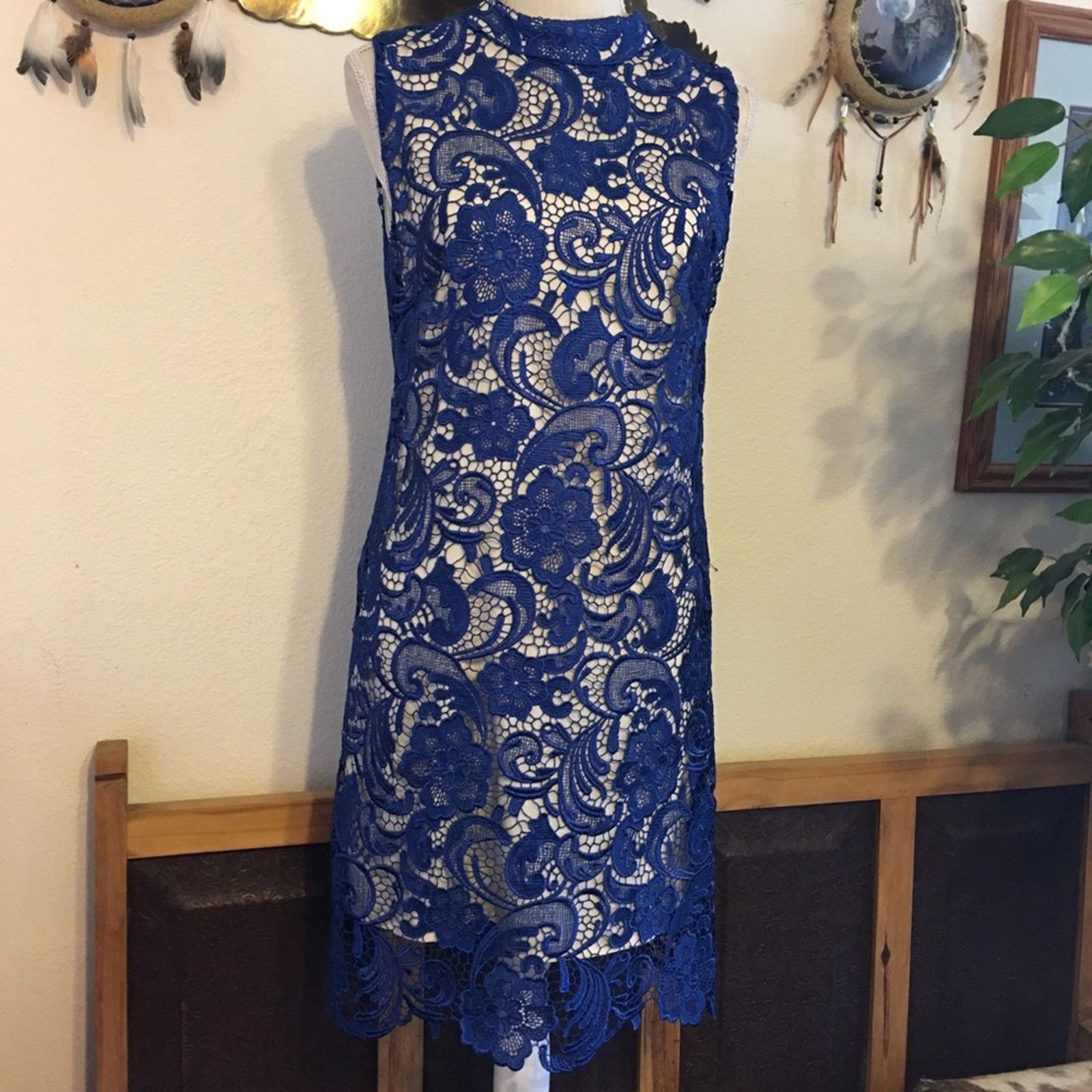 Other Lily.J London royal blue high neck lace dress Size M / US 6-8 / IT 42-44 - 1 Thumbnail