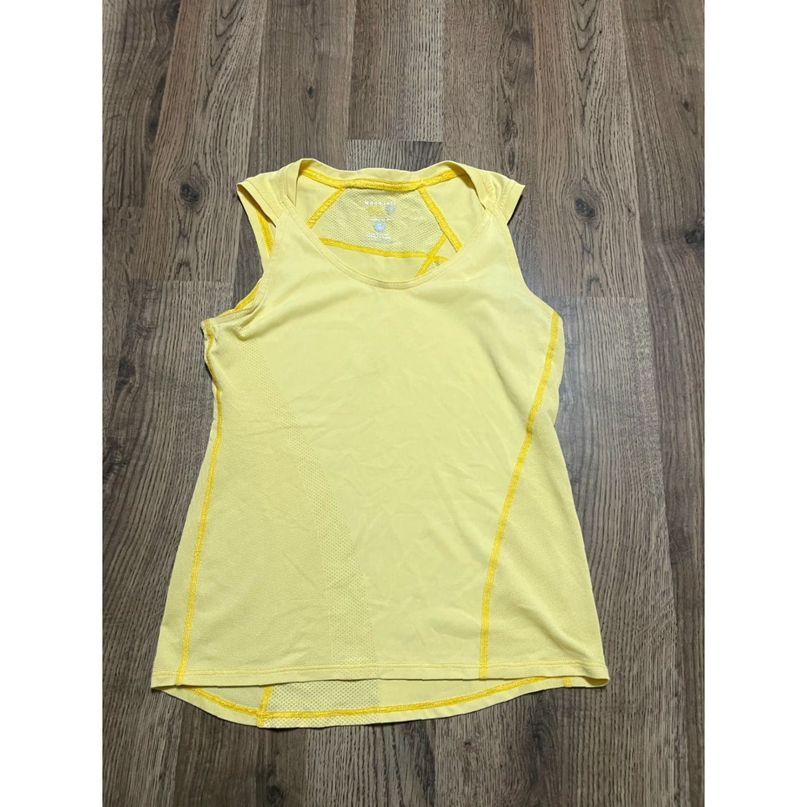 Mountain Hardwear Mountain Hardwear Tank Top Womens XS Yellow Sleeveless Athletic Shirt Tank Top Modern Casual 90s? Size XS / US 0-2 / IT 36-38 - 2 Thumbnail