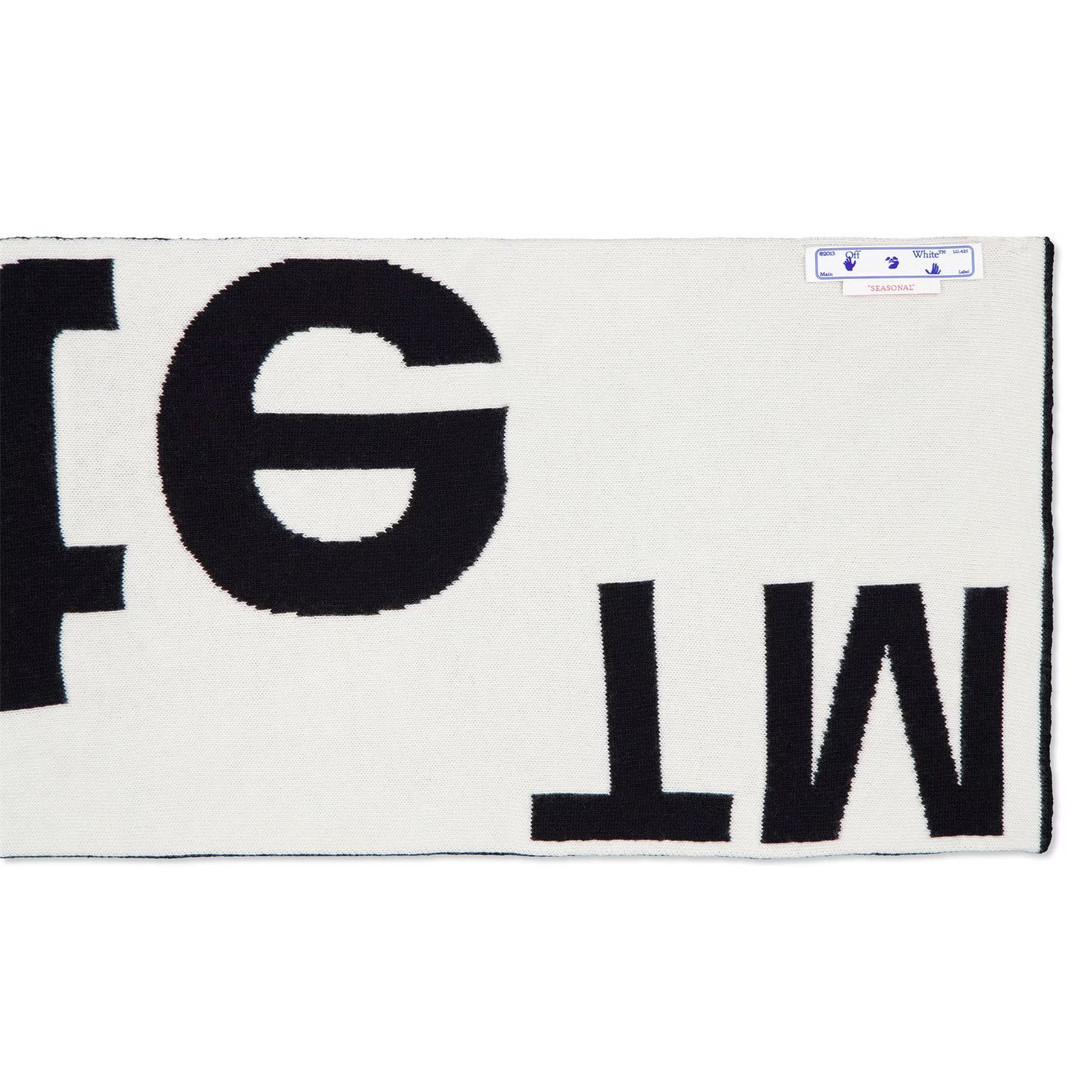 Off-White o1g2r1mq0225 Size: OS / Contrasting Logo Scarf Black & White Size ONE SIZE - 2 Thumbnail