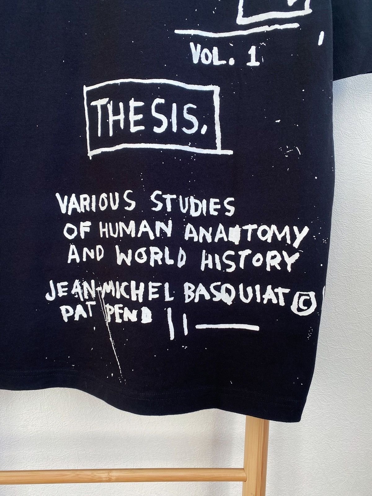 H&M × Jean-Michel Basquiat × Who Decides War WHO DECIDES WAR x BASQUIAT x H&M RELAXED FIT COTTON T-SHIRT Size US L / EU 52-54 / 3 - 14 Thumbnail
