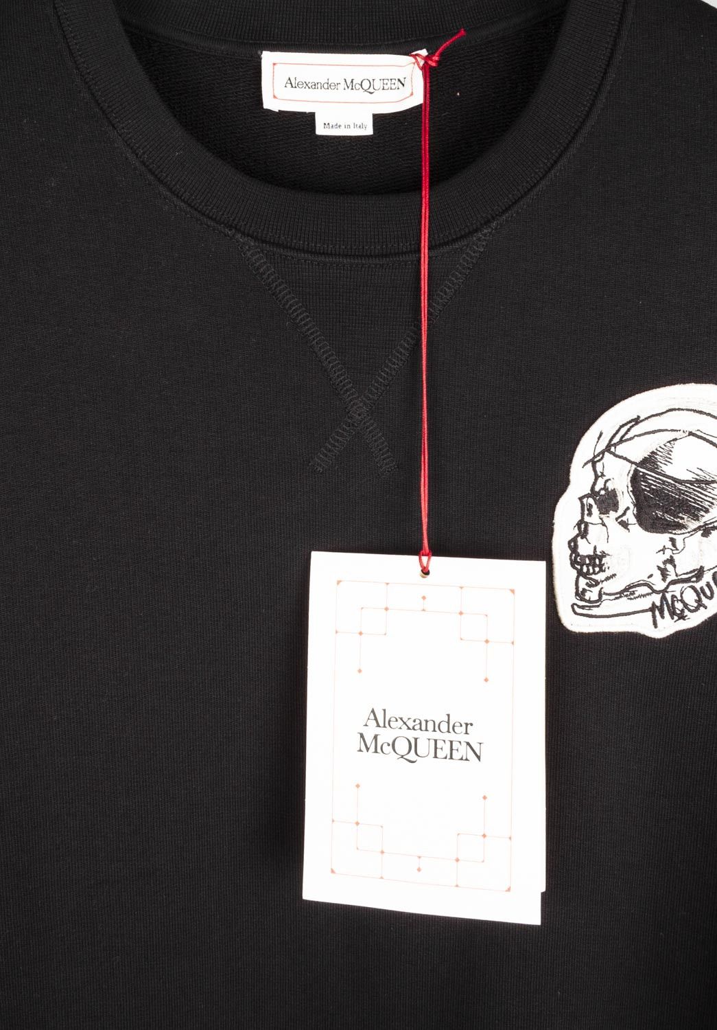 Alexander McQueen Alexander Mcqueen Men Black Jumper Size S H4745 Size US S / EU 44-46 / 1 - 6 Thumbnail
