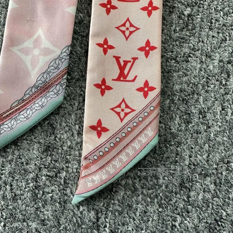 Louis Vuitton Louis Vuitton Old Flower Scarf Size ONE SIZE - 4 Thumbnail